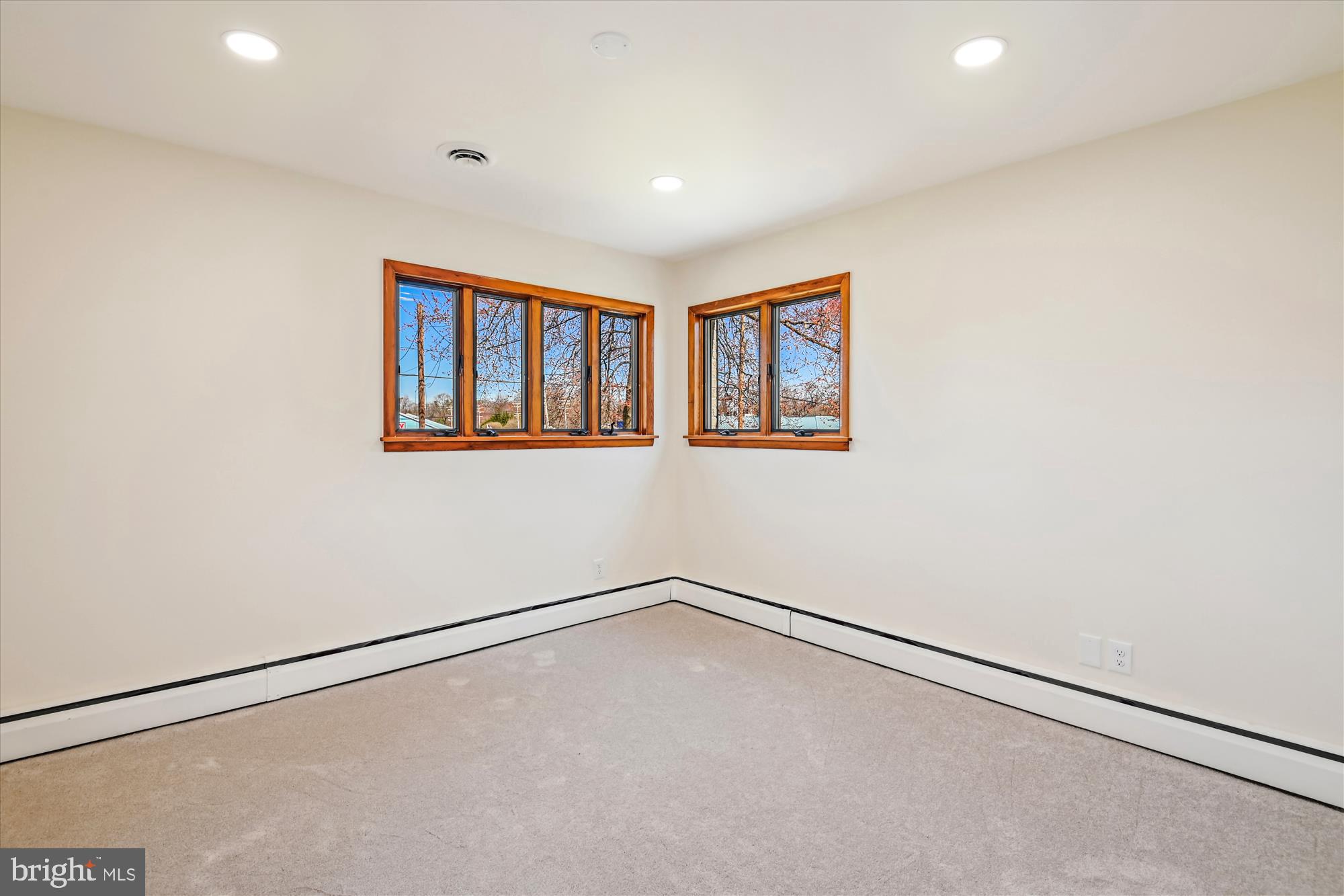 REGULARS - Residential