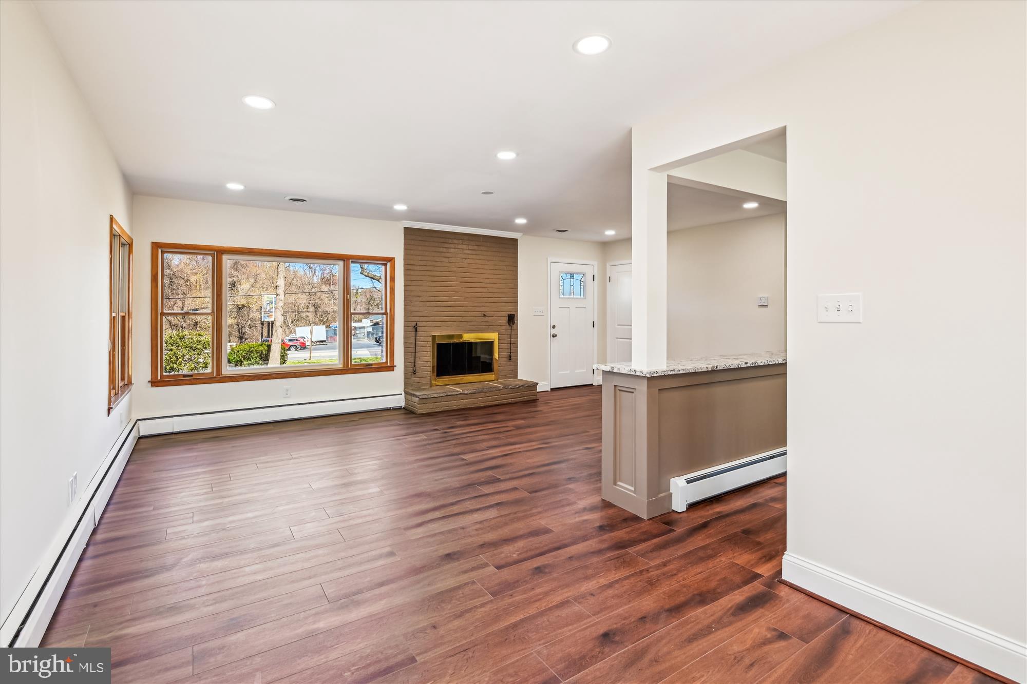 REGULARS - Residential