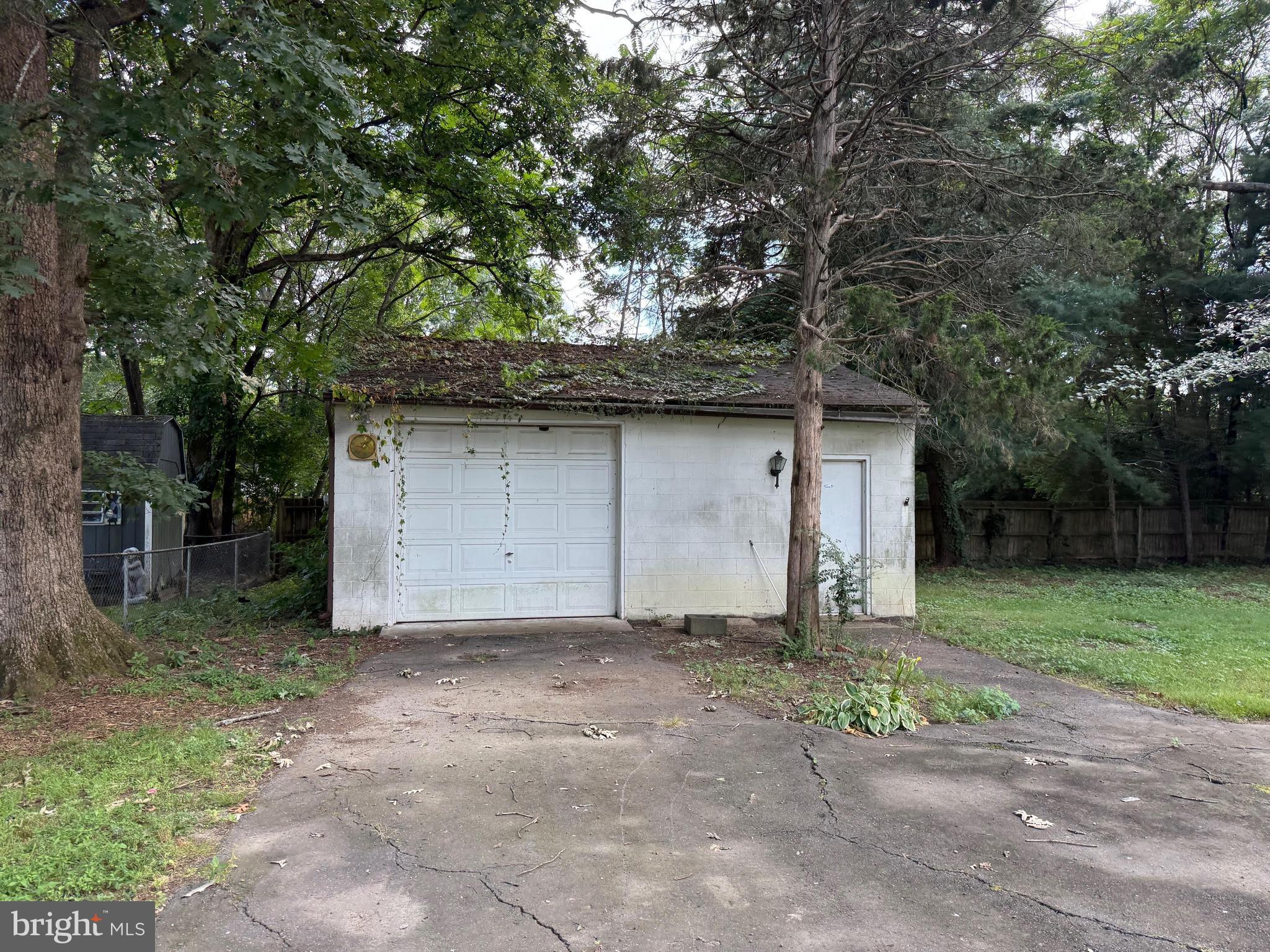 200 PENDER STREET