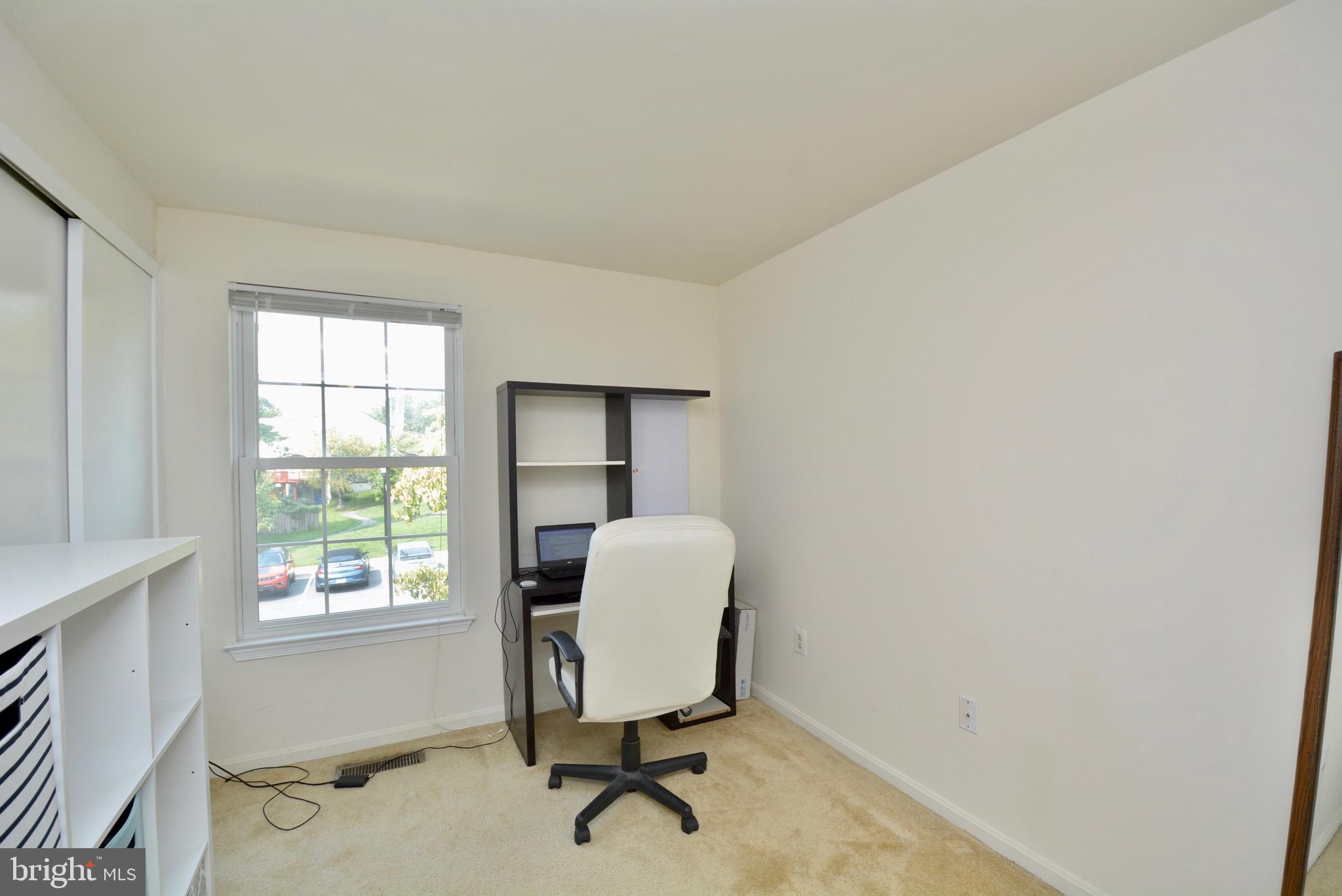 LONGMEAD - Residential