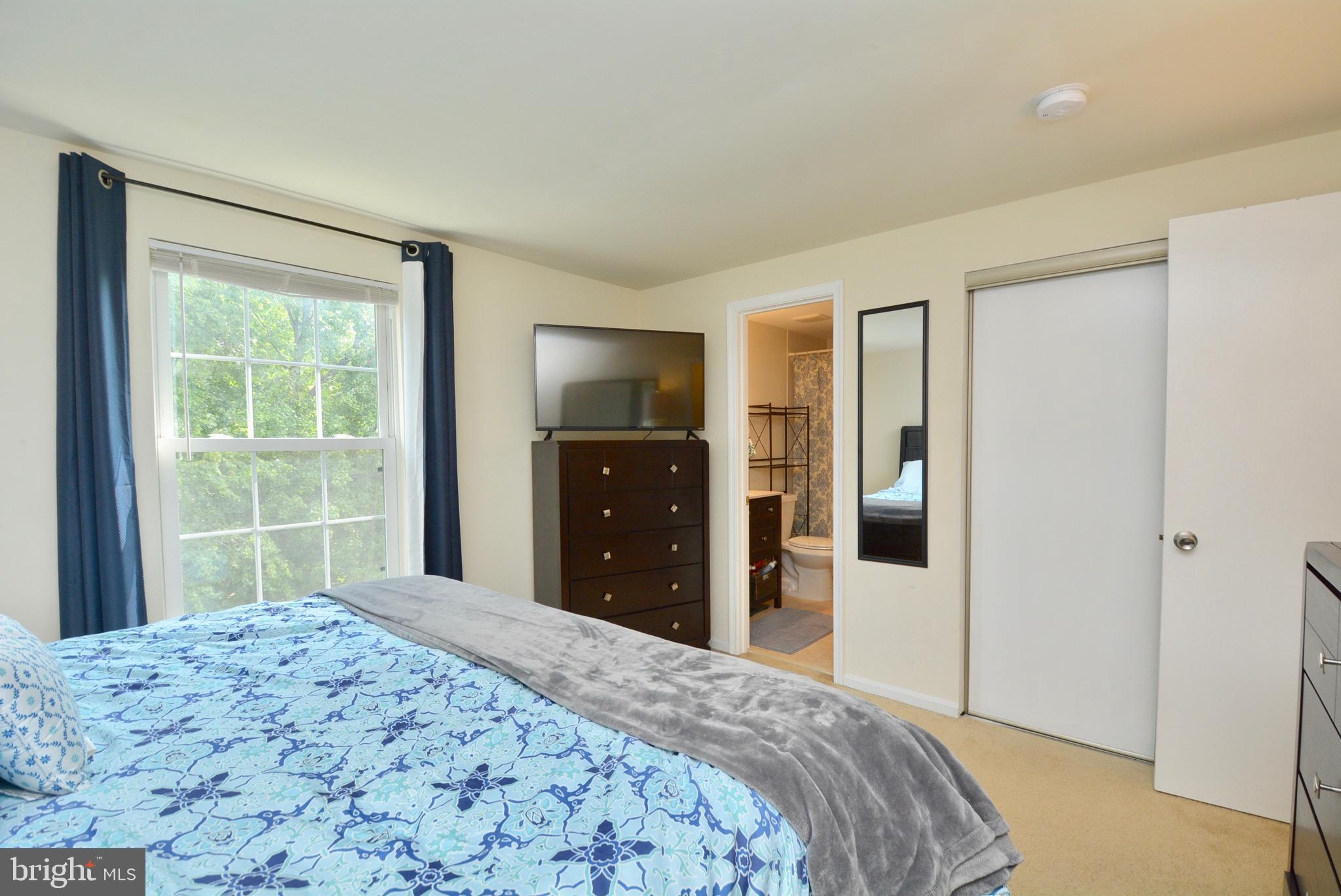 LONGMEAD - Residential