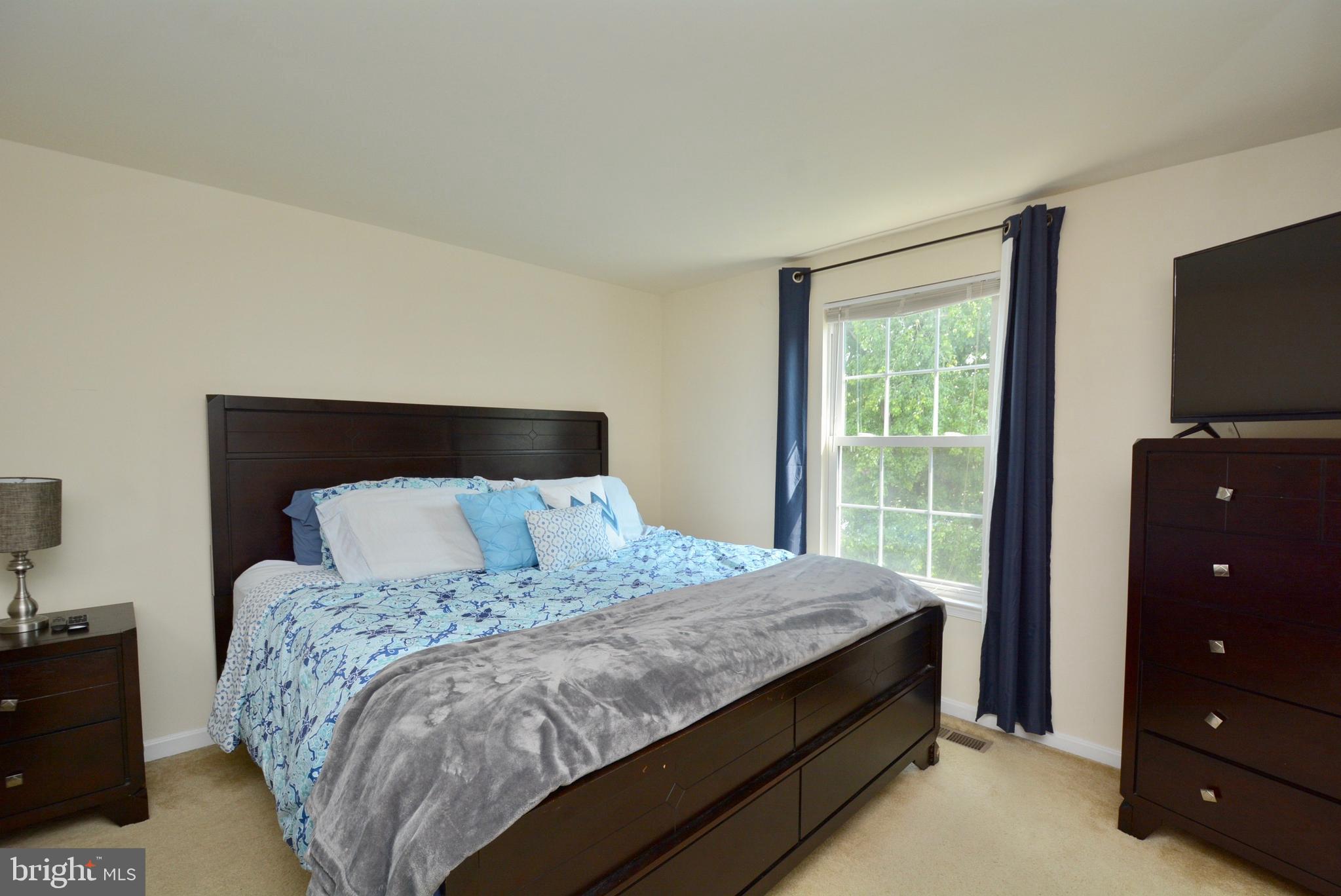 LONGMEAD - Residential