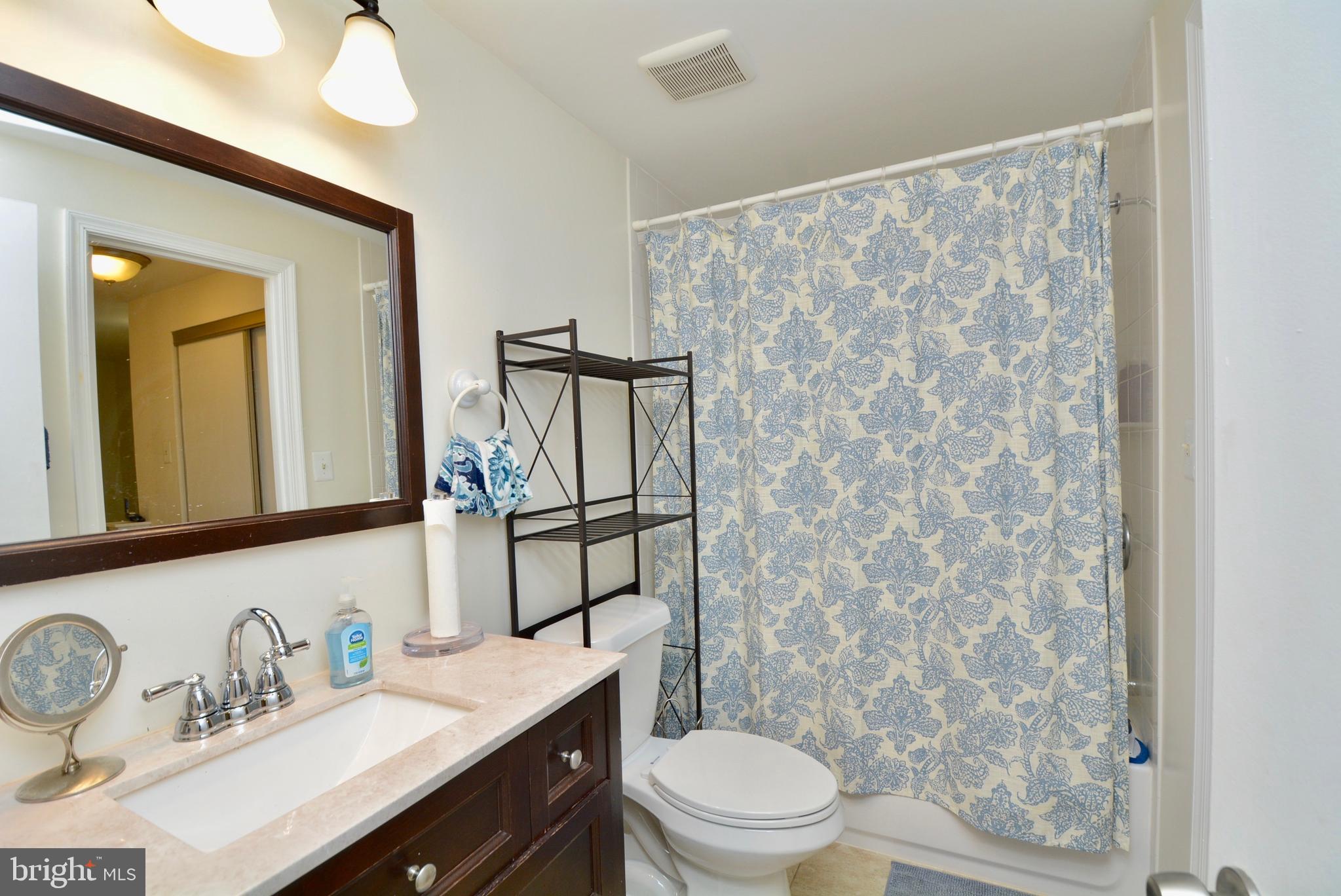 LONGMEAD - Residential