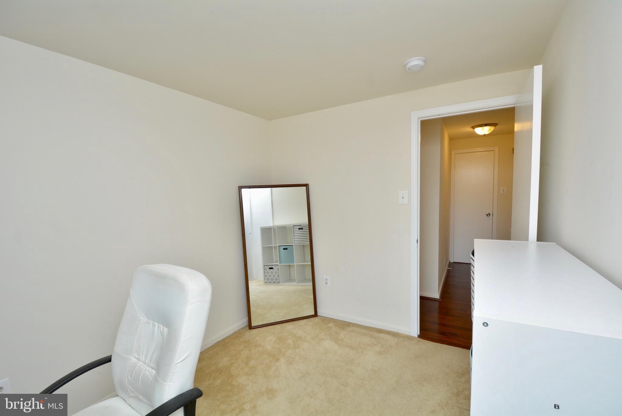 LONGMEAD - Residential