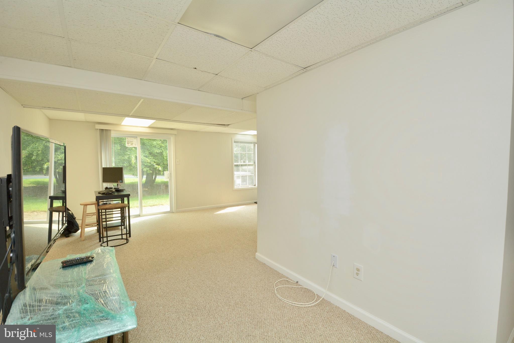 LONGMEAD - Residential