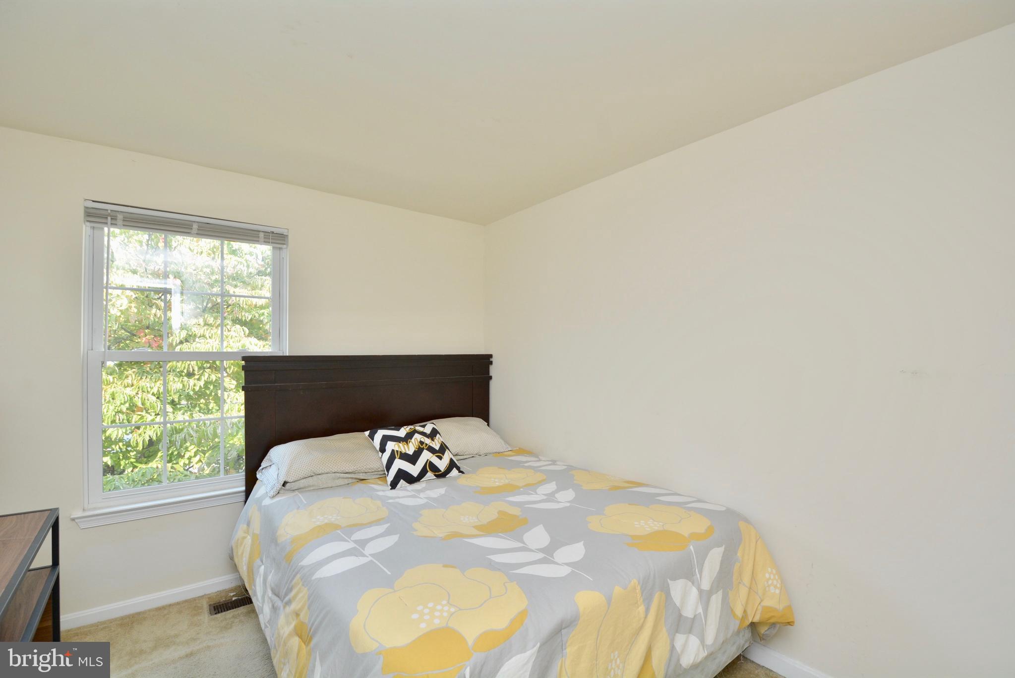 LONGMEAD - Residential