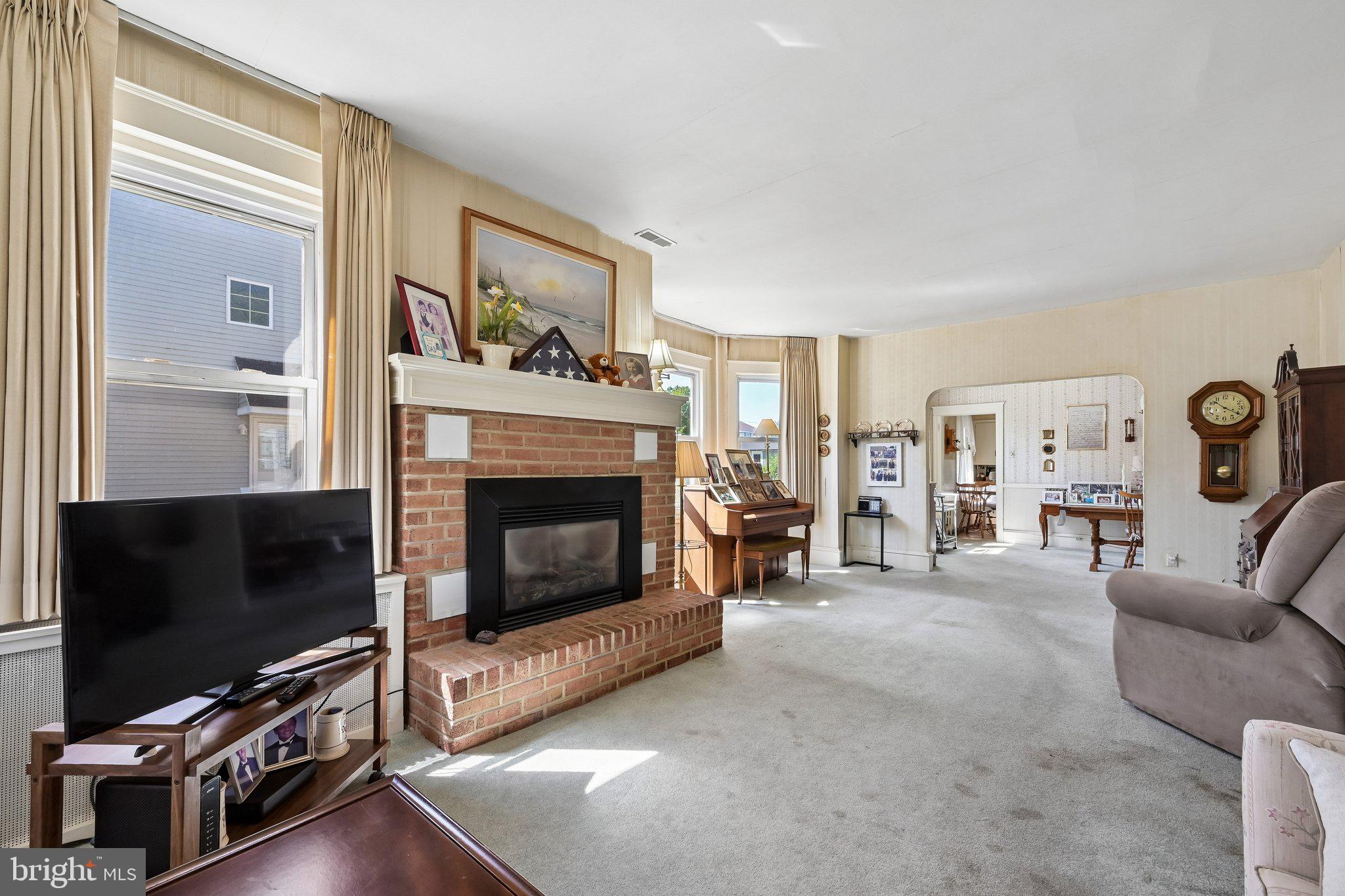 228 HEULINGS AVENUE