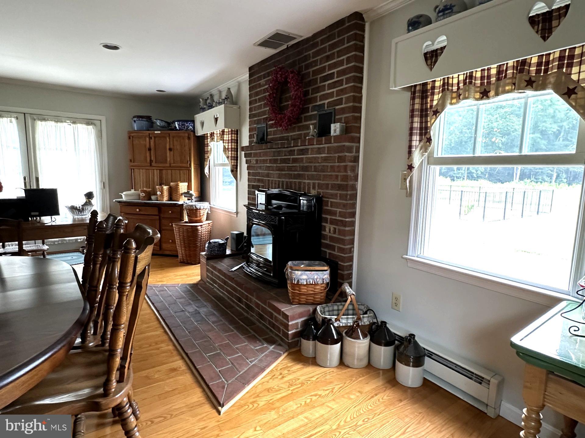 DENTON AREA - Residential