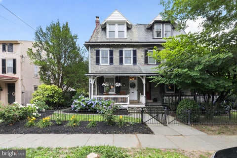 Townhouse For Sale - 48 W Highland Avenue<br/> PHILADELPHIA, PA 19118