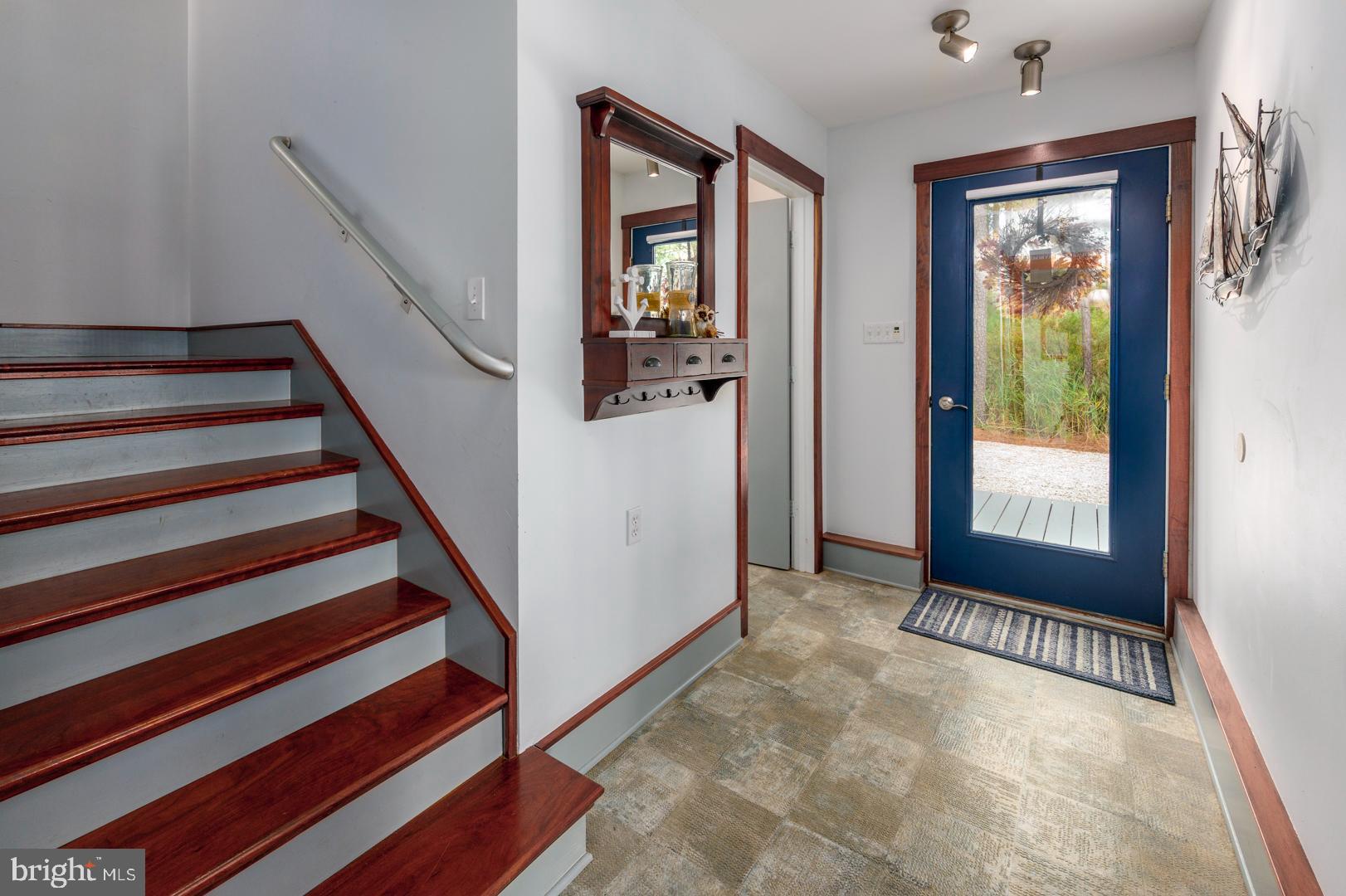 TOWN POINT ESTATES - Residential