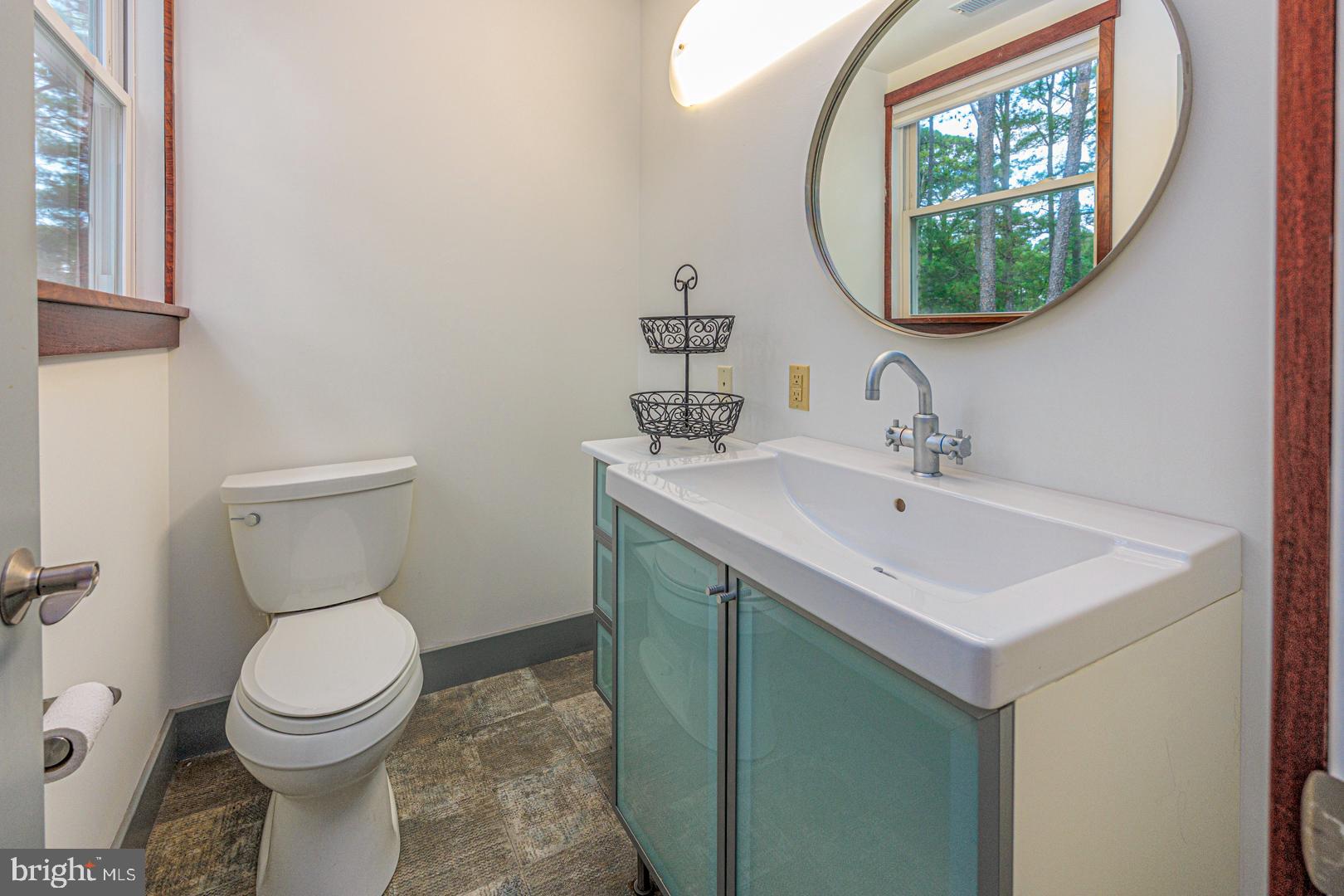 TOWN POINT ESTATES - Residential