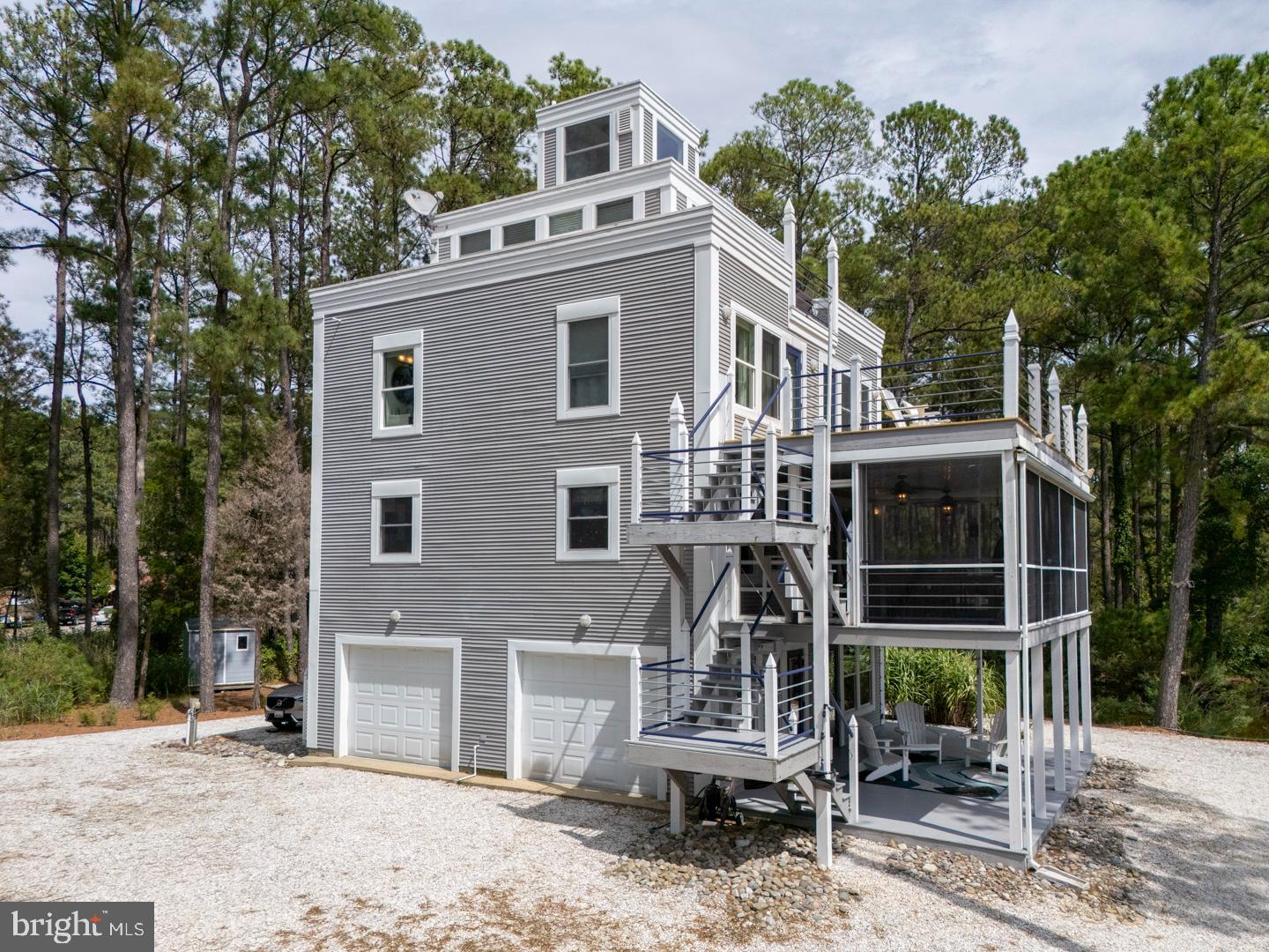 TOWN POINT ESTATES - Residential