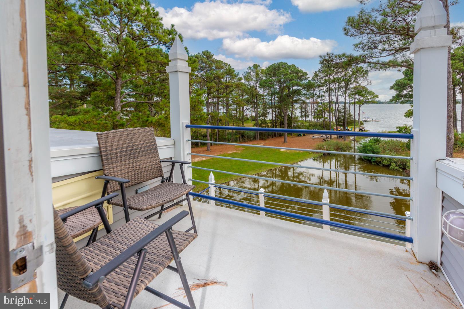 TOWN POINT ESTATES - Residential