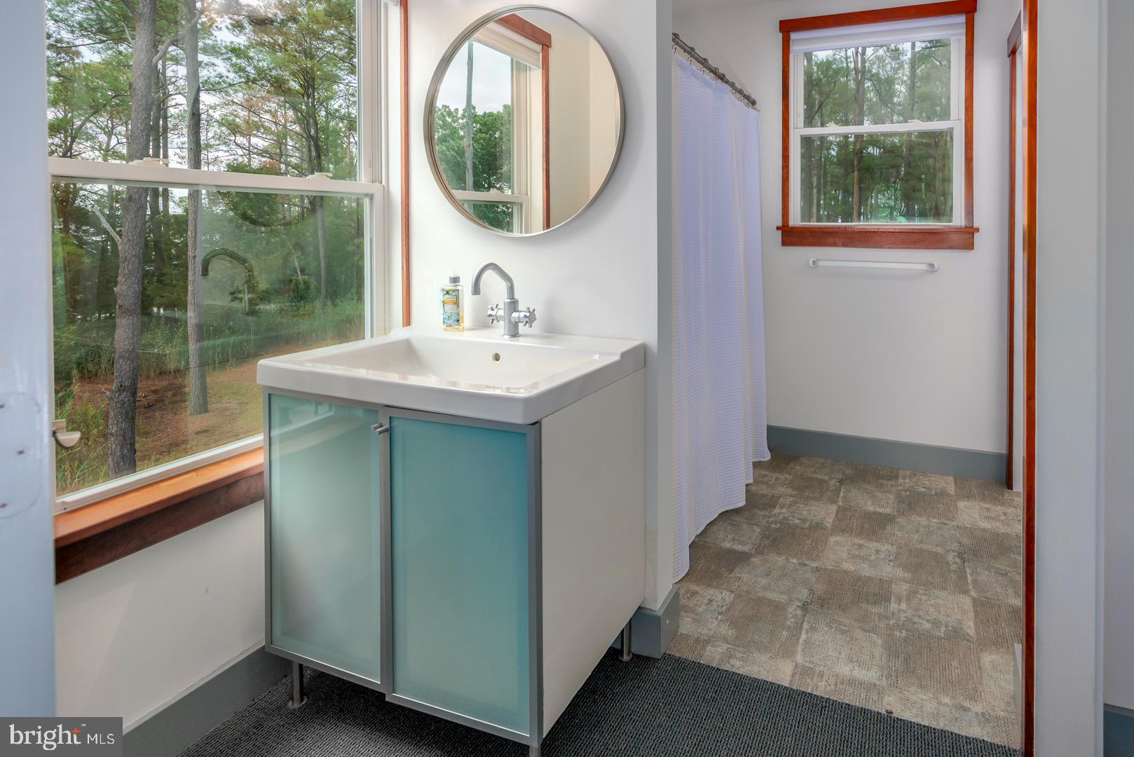 TOWN POINT ESTATES - Residential