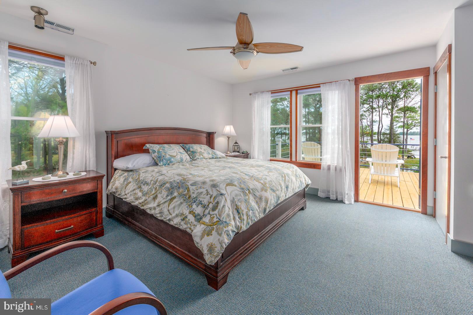 TOWN POINT ESTATES - Residential