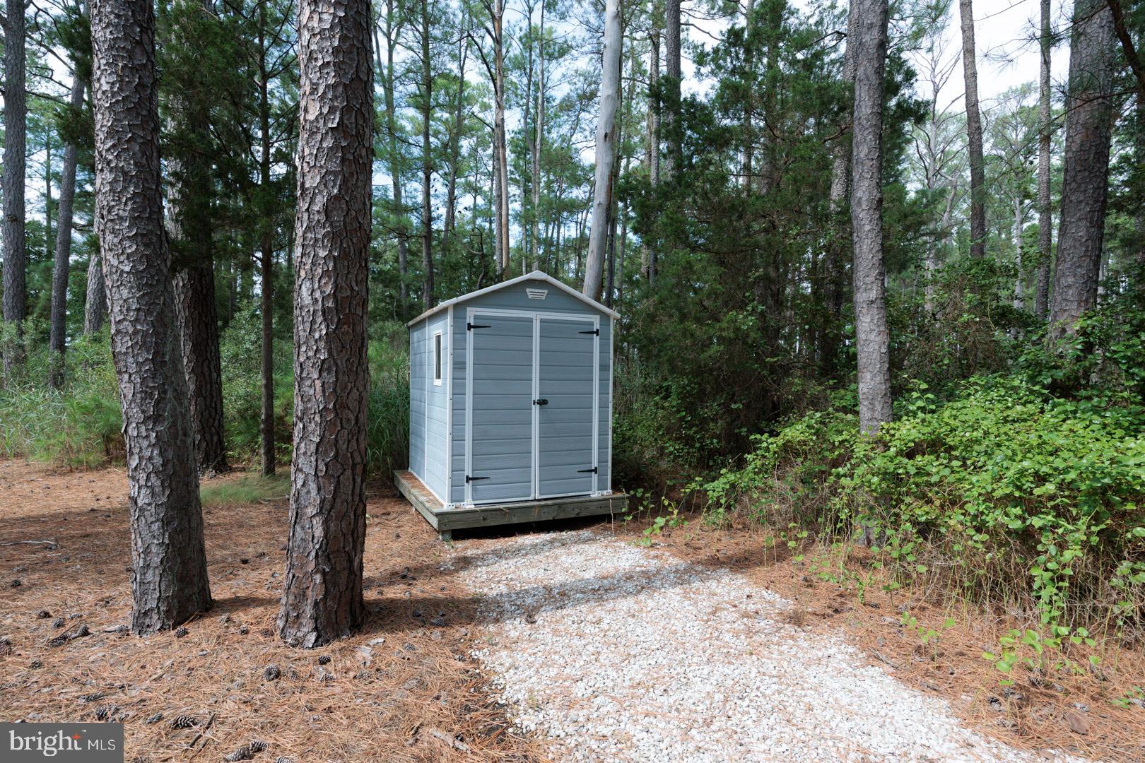 TOWN POINT ESTATES - Residential