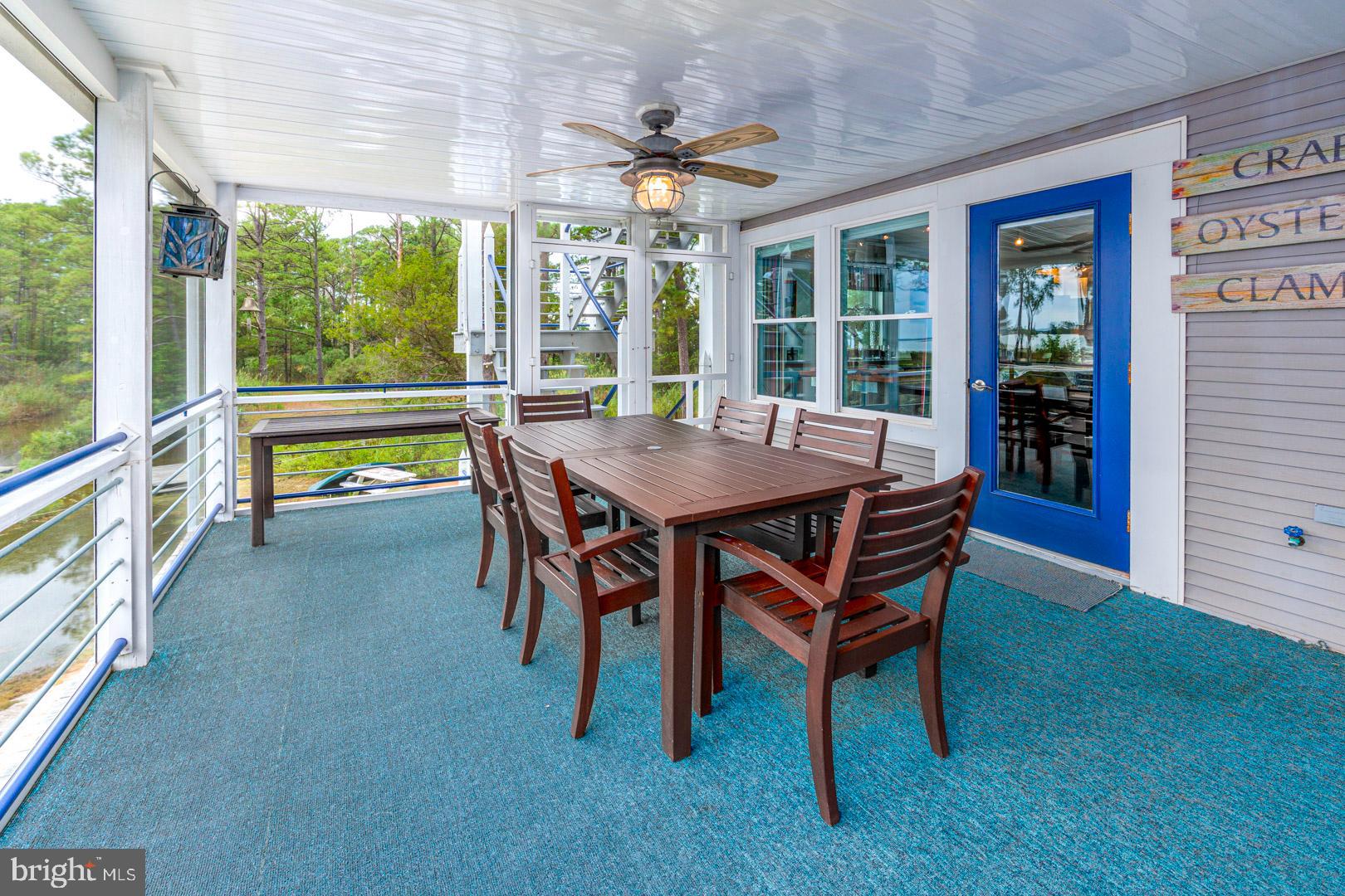 TOWN POINT ESTATES - Residential