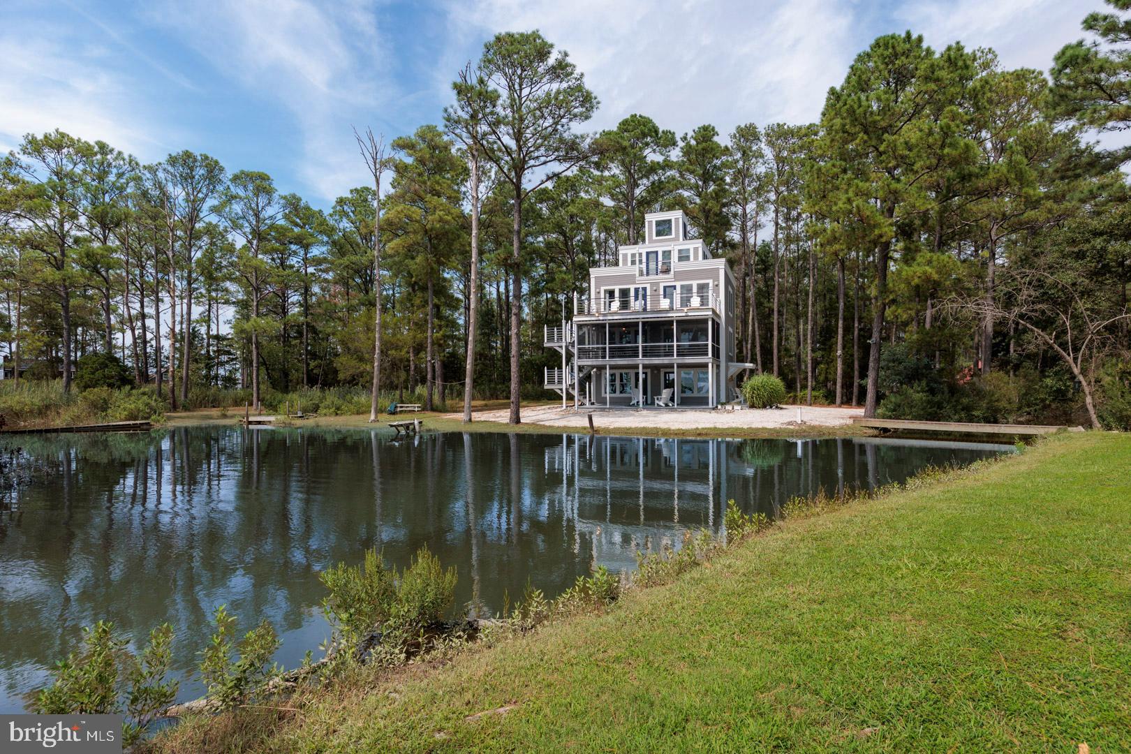 1307 BROADVIEW DRIVE