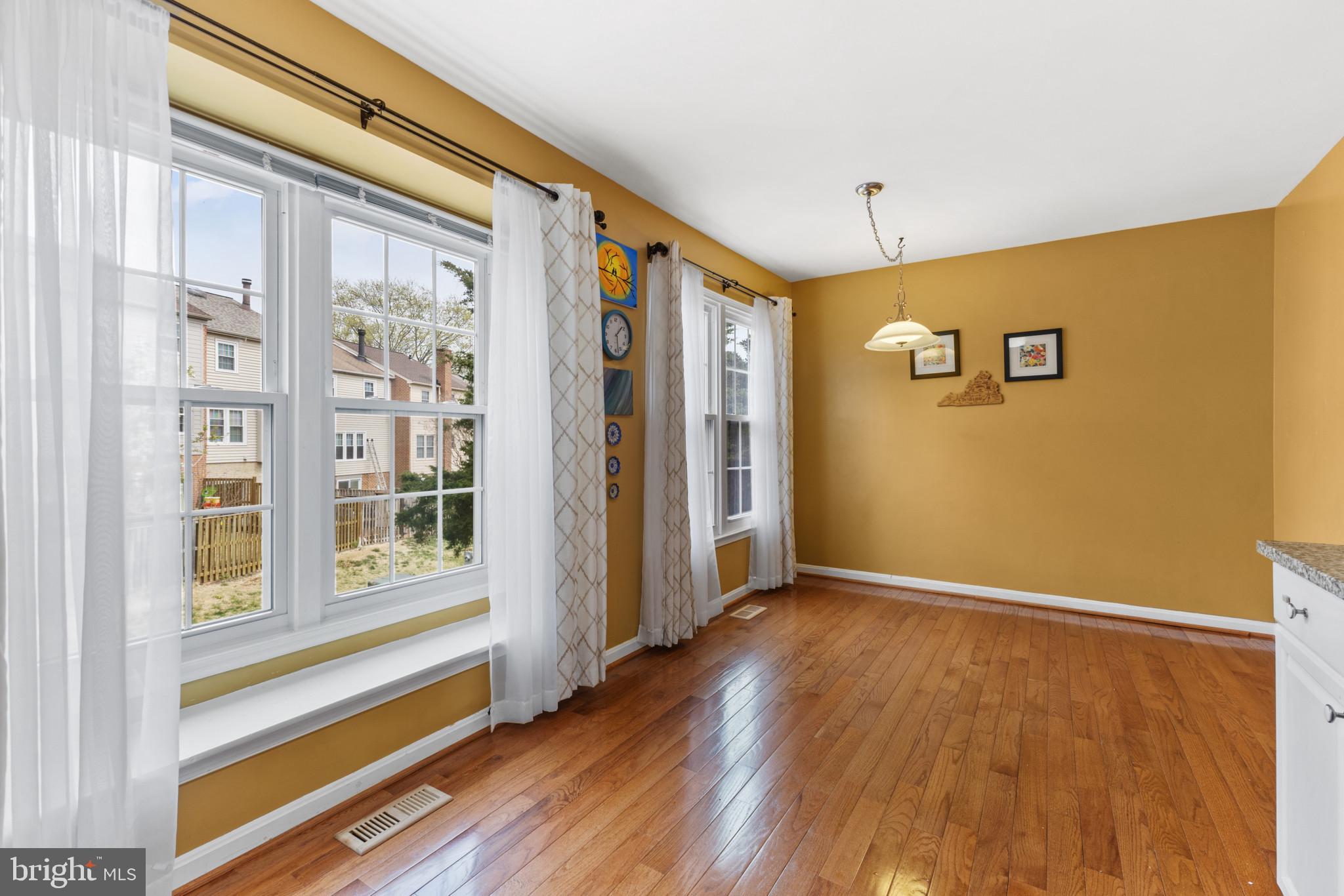 LAKEPOINTE - Residential