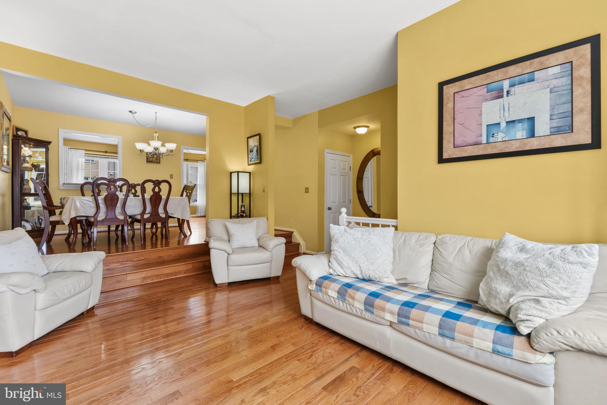 LAKEPOINTE - Residential