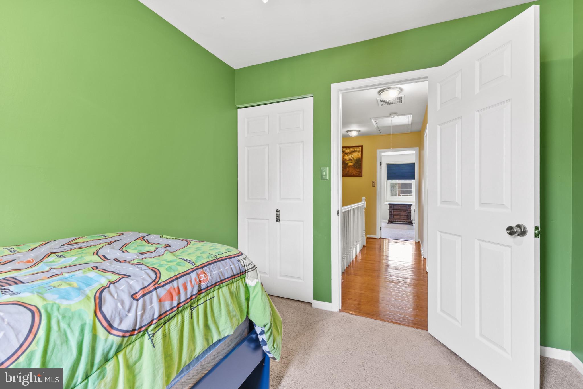 LAKEPOINTE - Residential