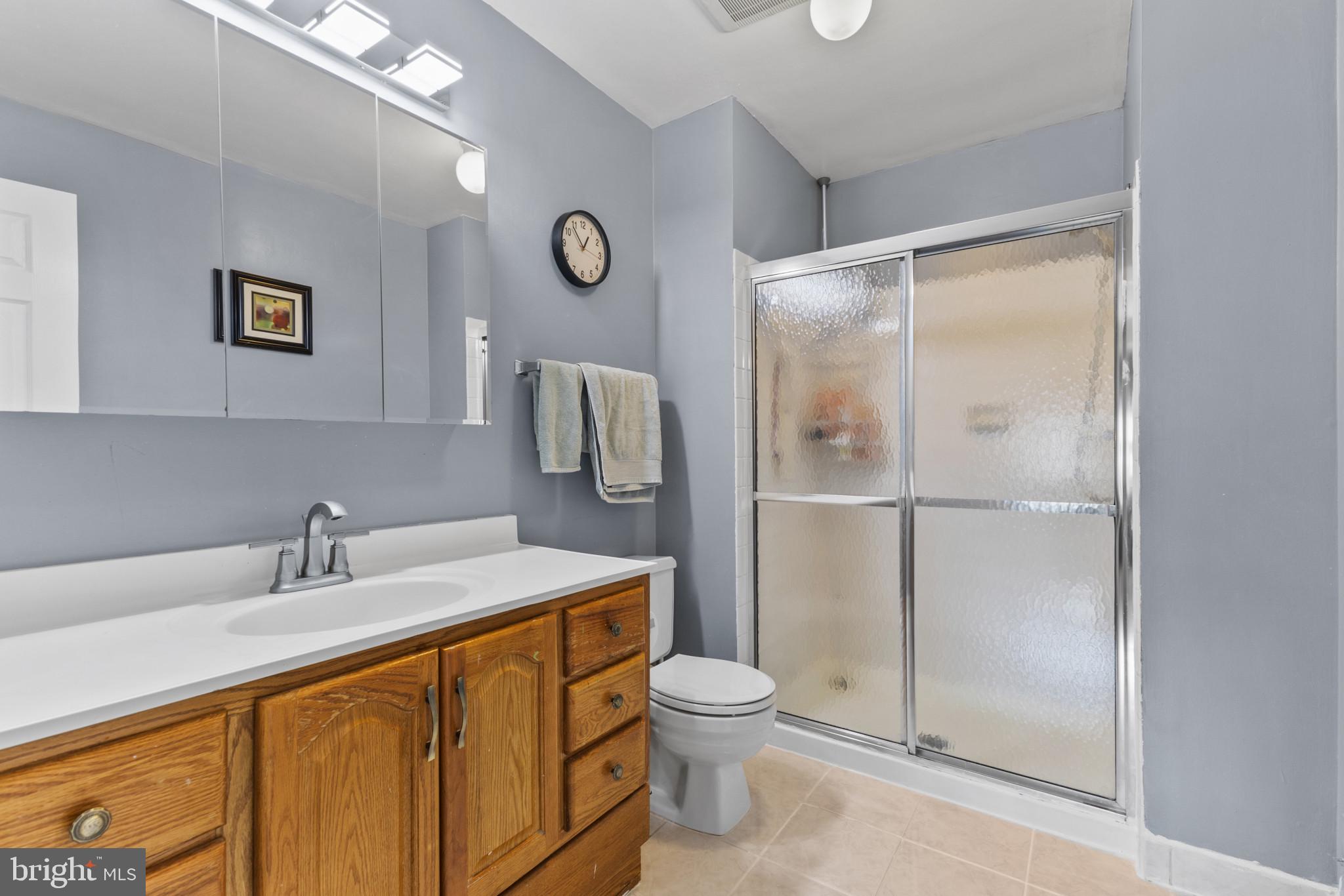 LAKEPOINTE - Residential