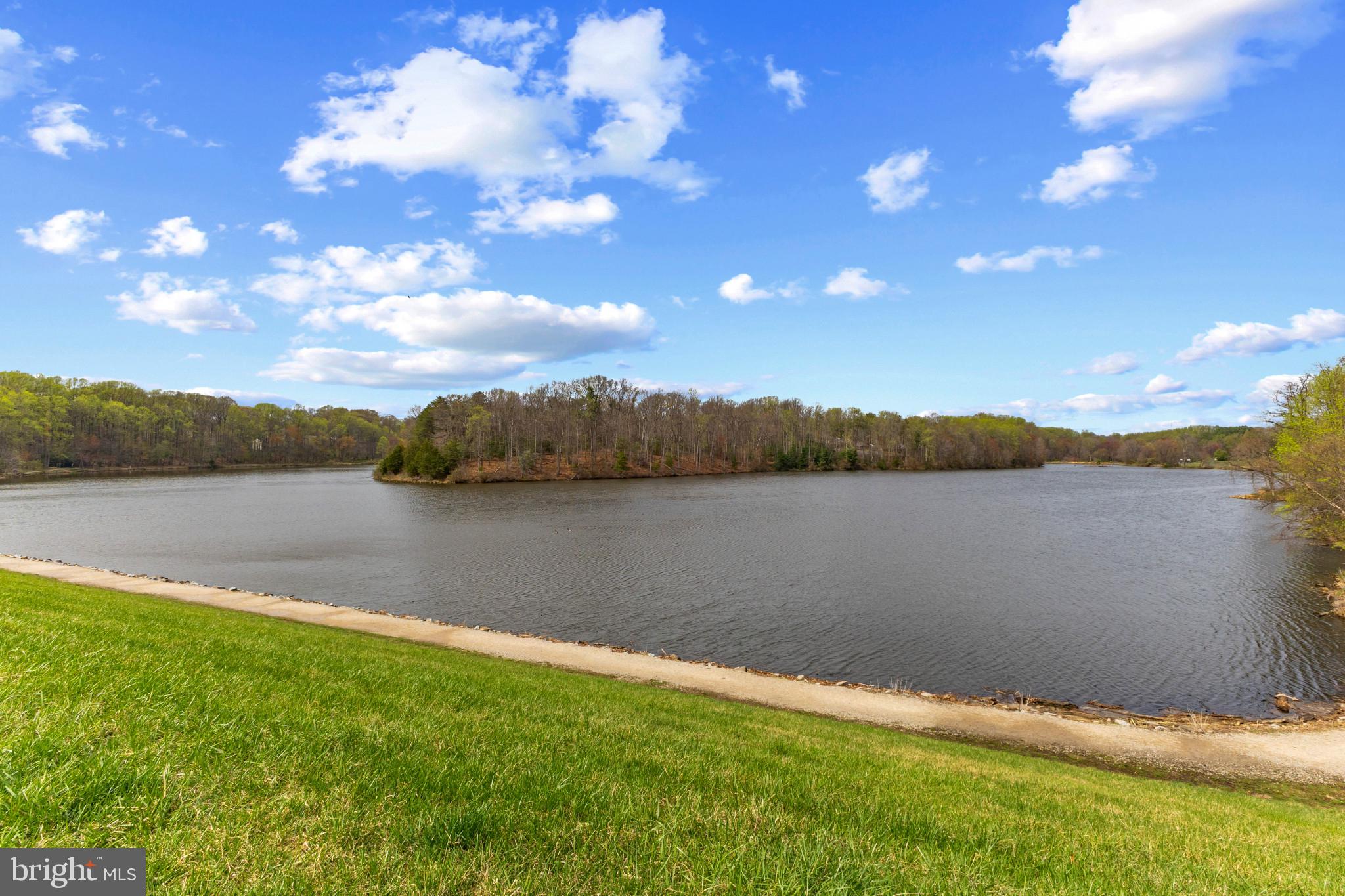 LAKEPOINTE - Residential