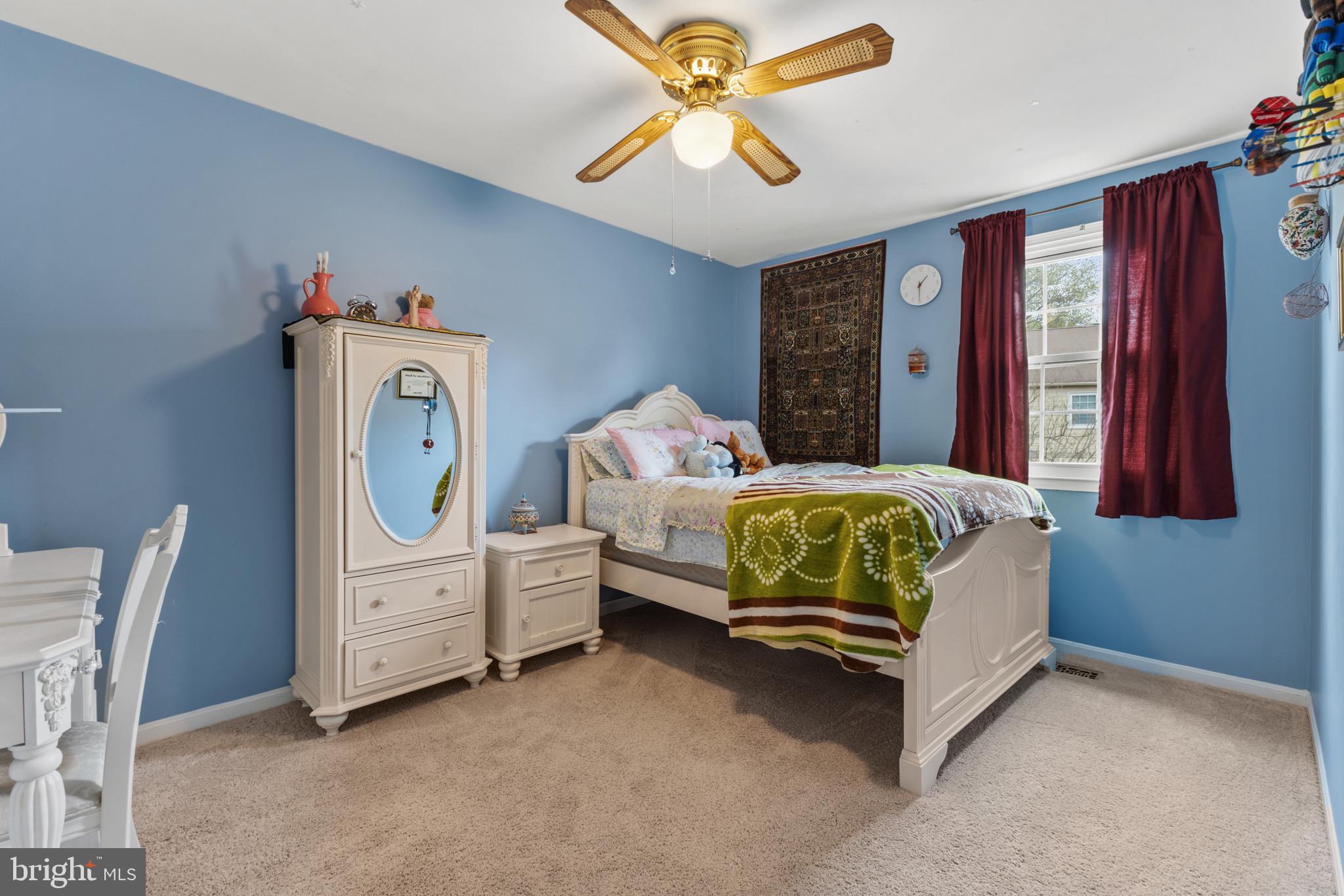 LAKEPOINTE - Residential