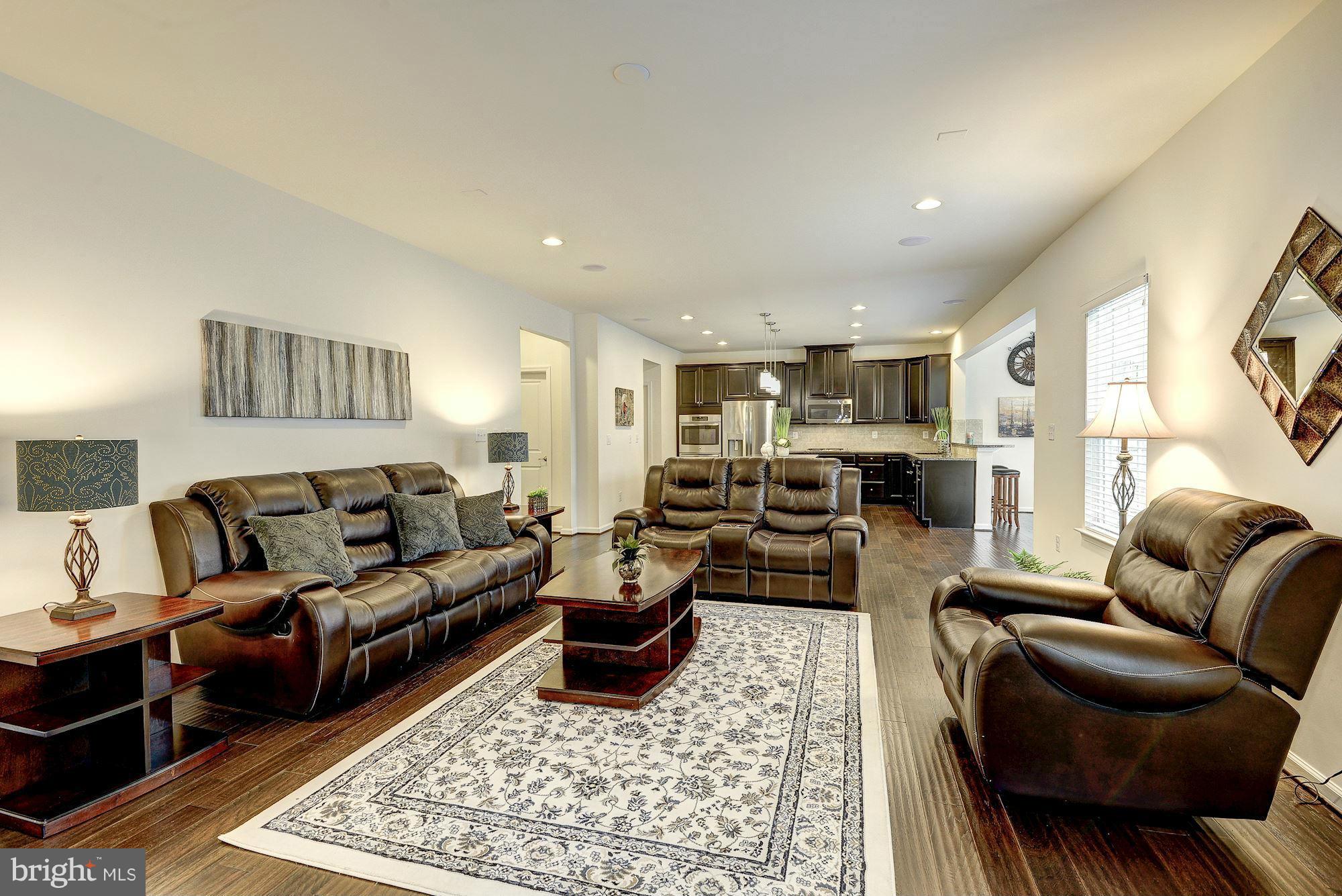 SEVEN HILLS - Residential