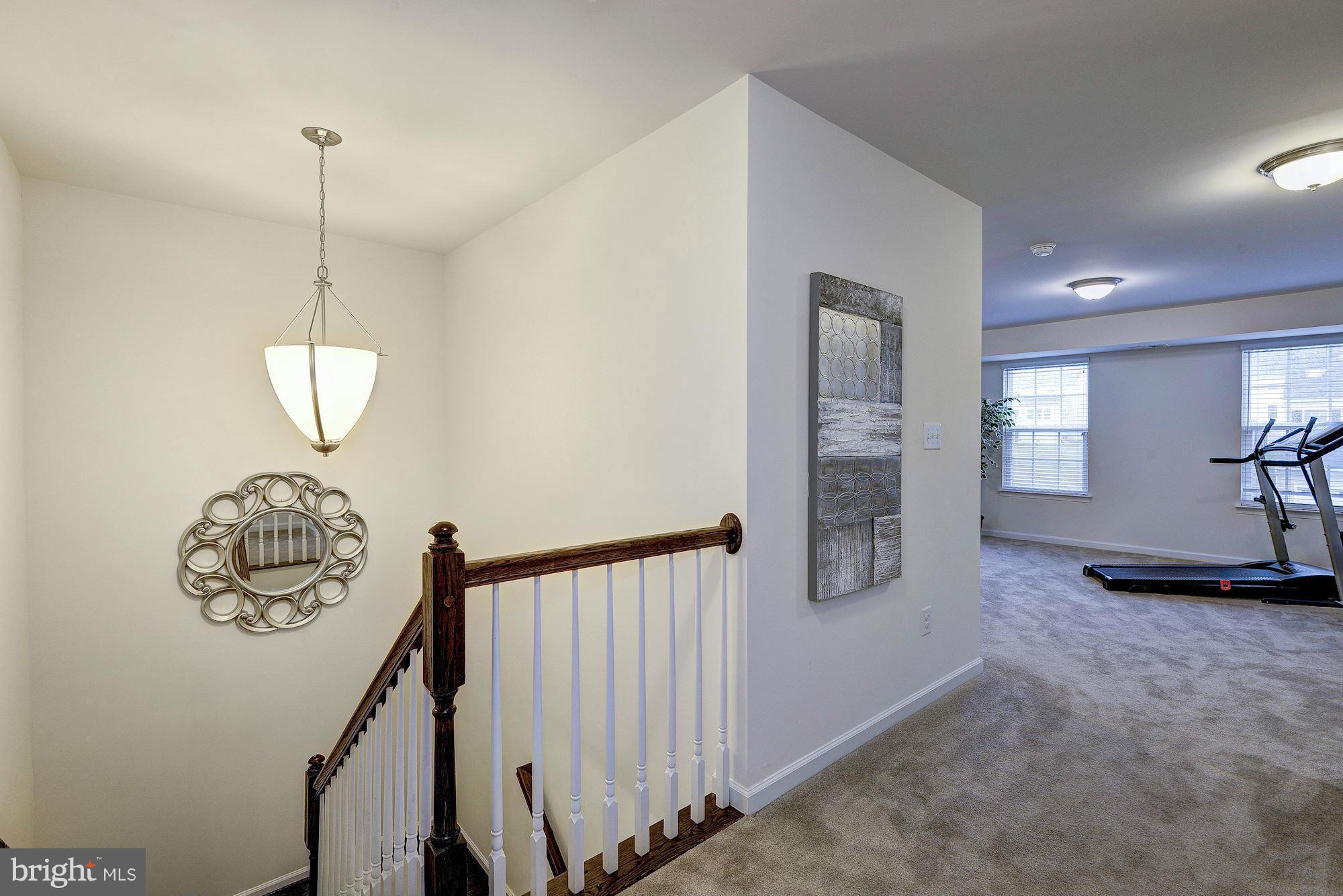 SEVEN HILLS - Residential