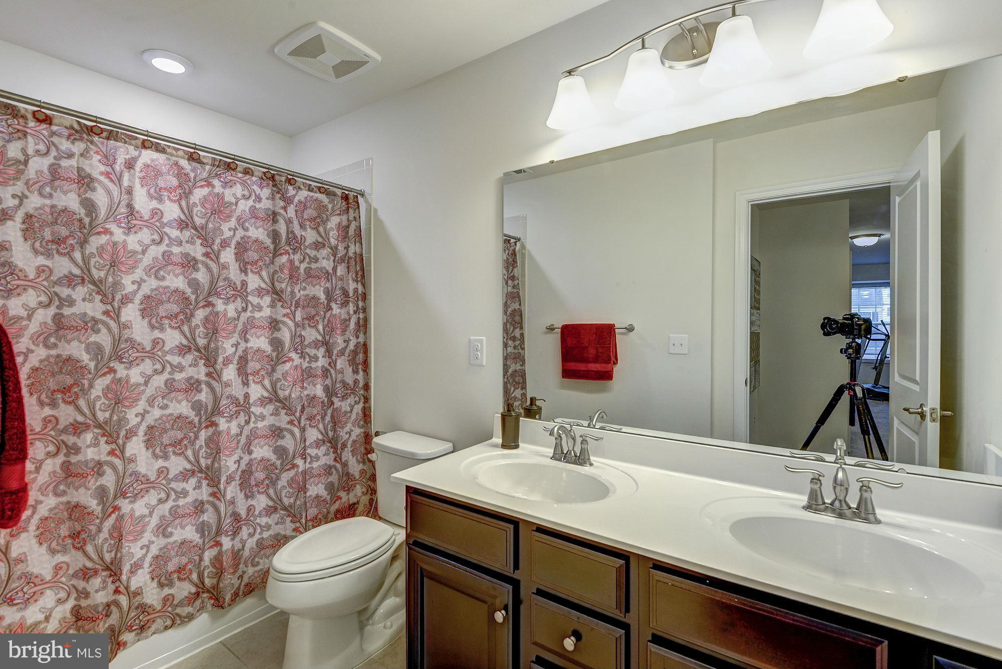 SEVEN HILLS - Residential