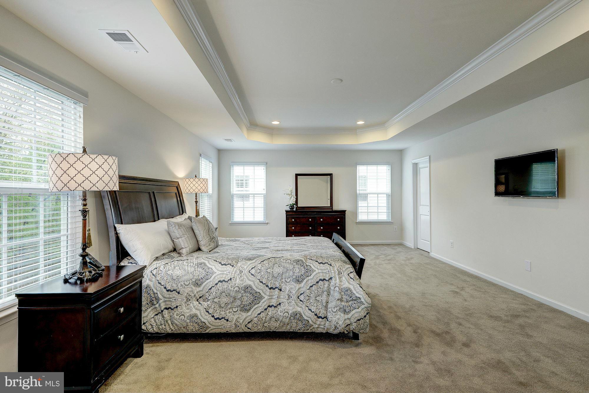 SEVEN HILLS - Residential