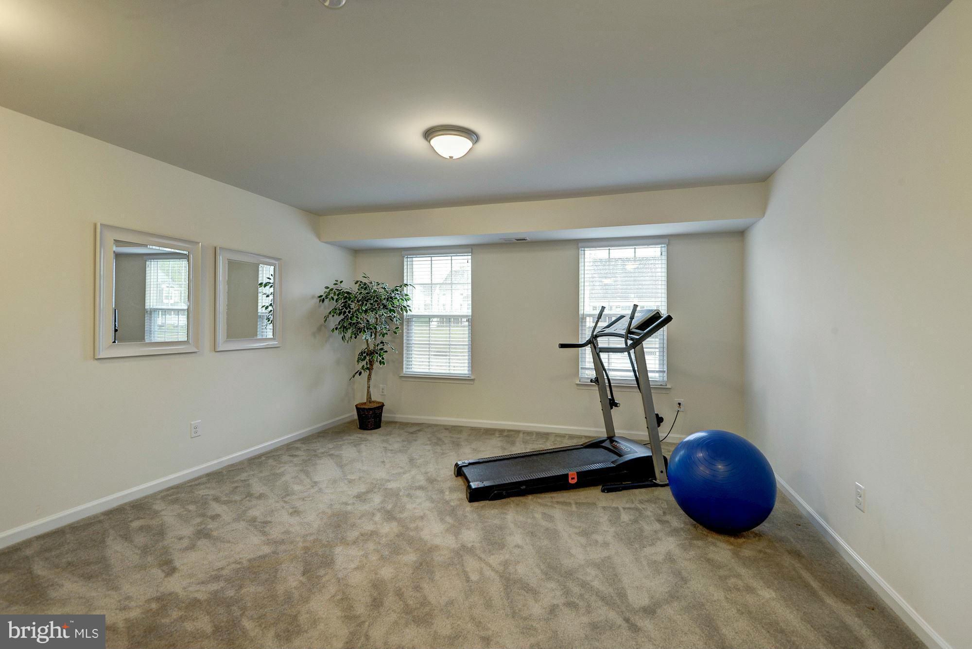 SEVEN HILLS - Residential