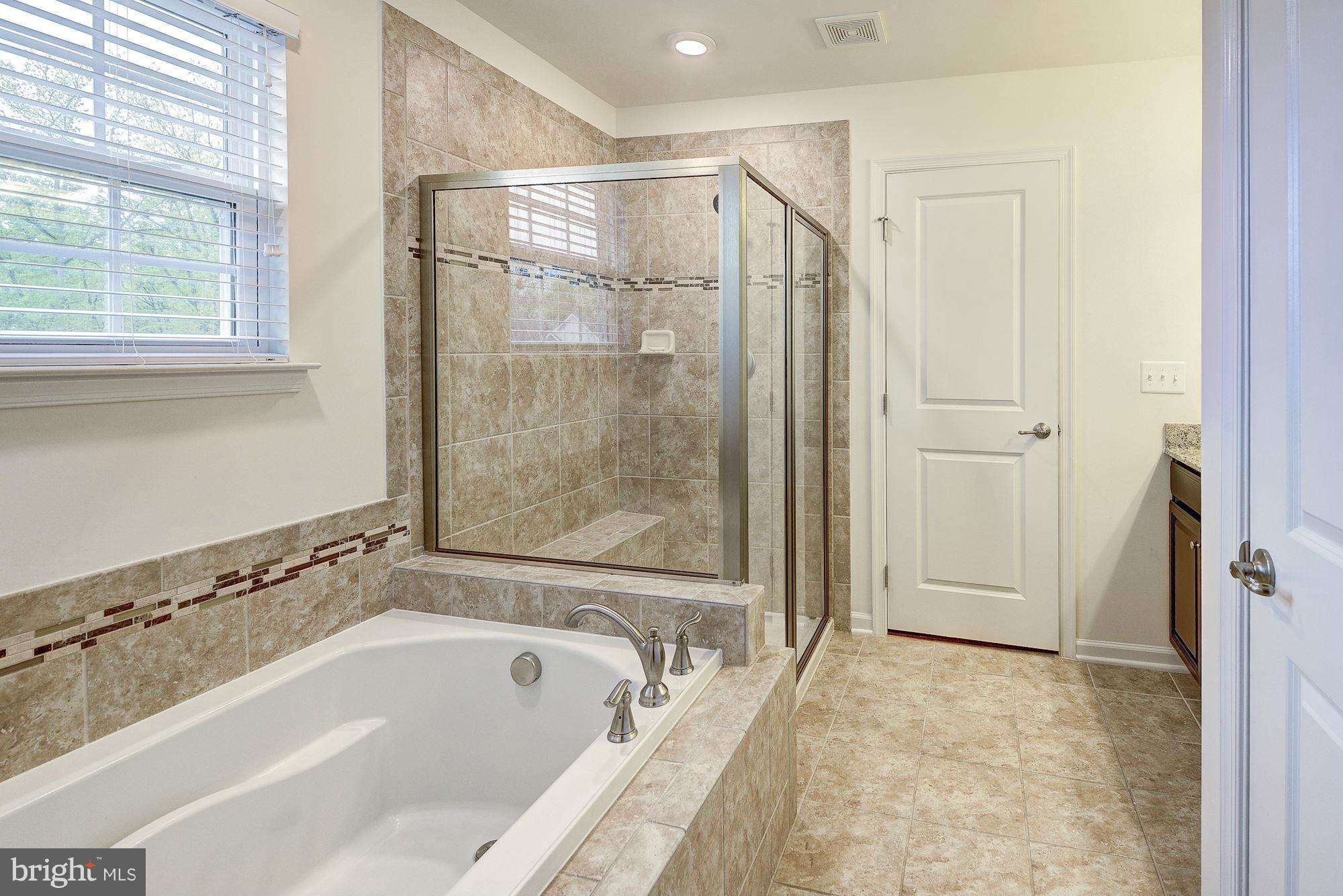 SEVEN HILLS - Residential