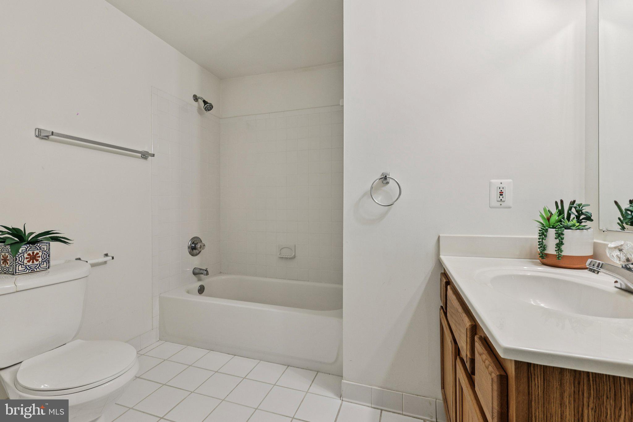 SOUTH LAKE AT MONTCLAIR - Residential