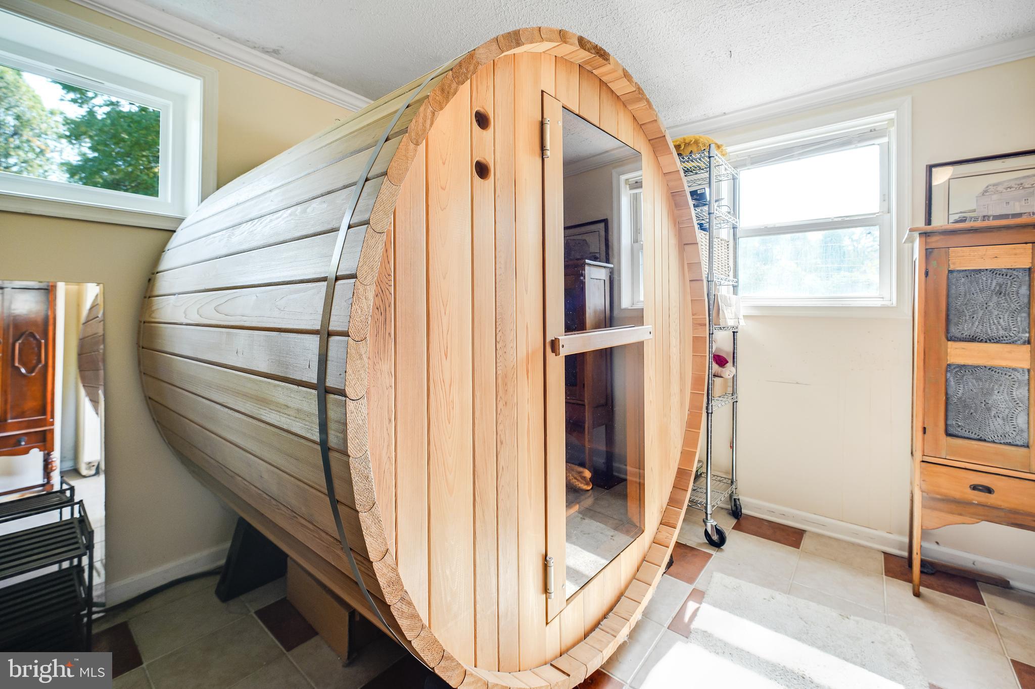 COLESVILLE MANOR - Residential