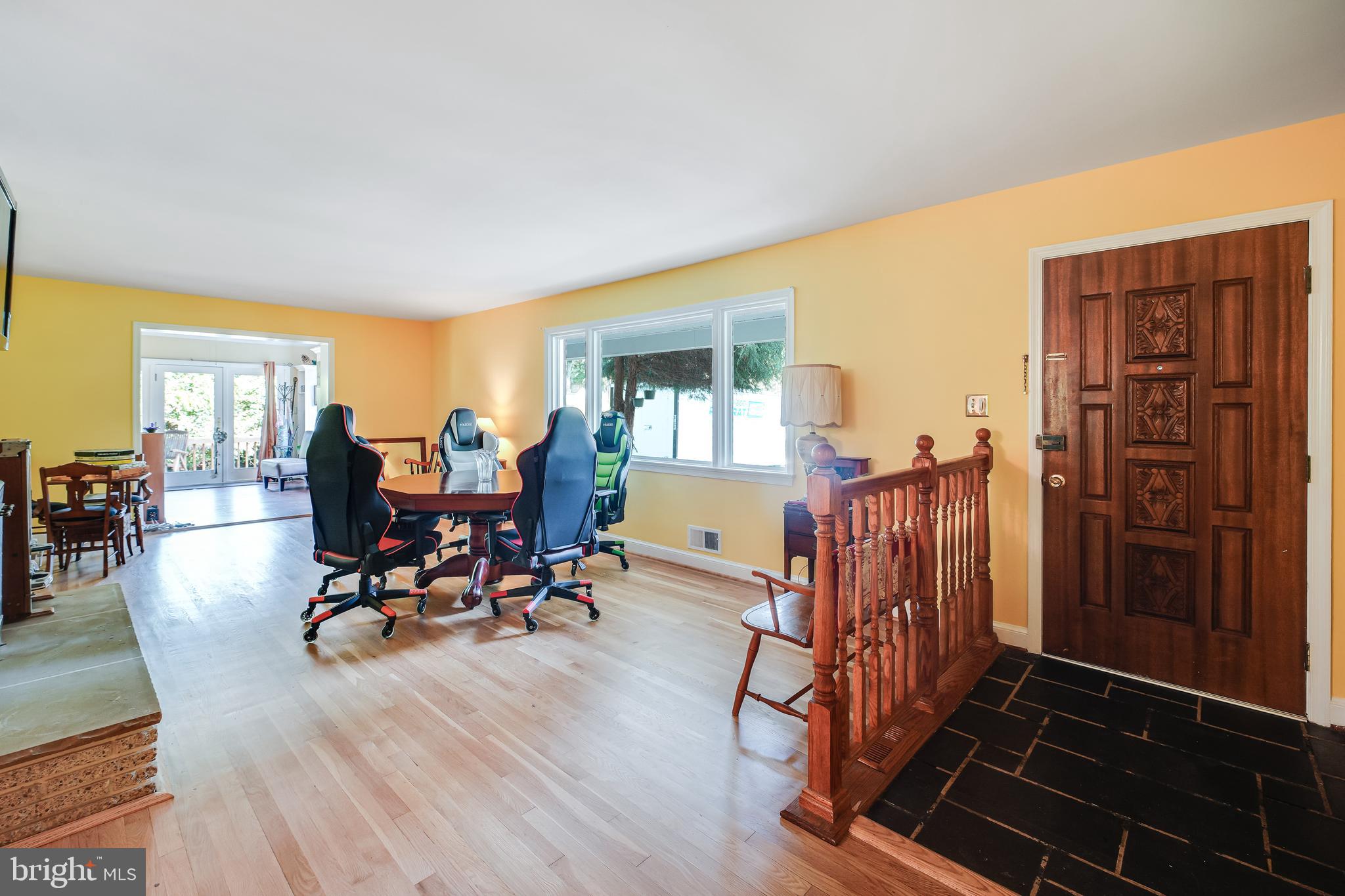 COLESVILLE MANOR - Residential