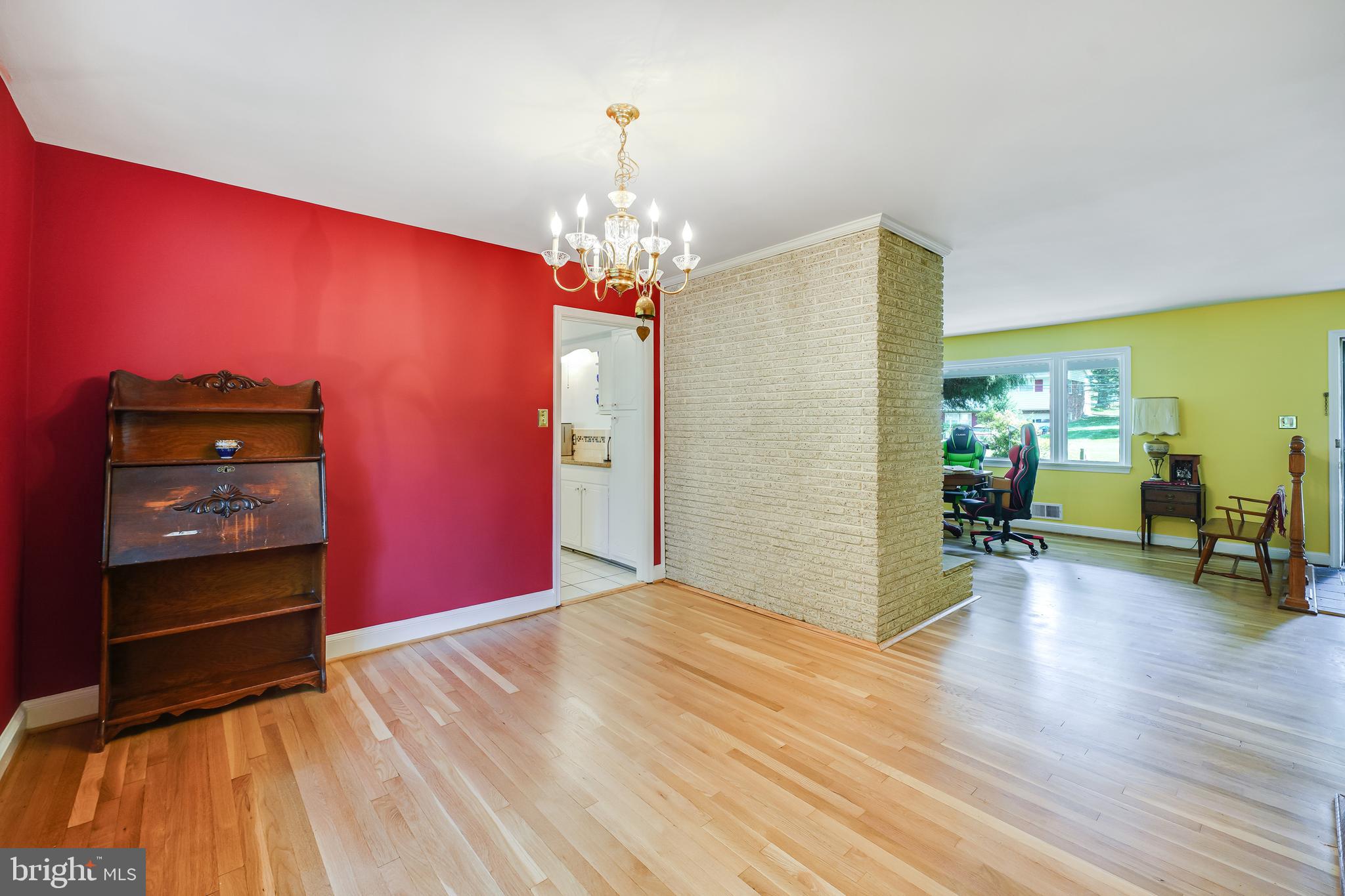 COLESVILLE MANOR - Residential