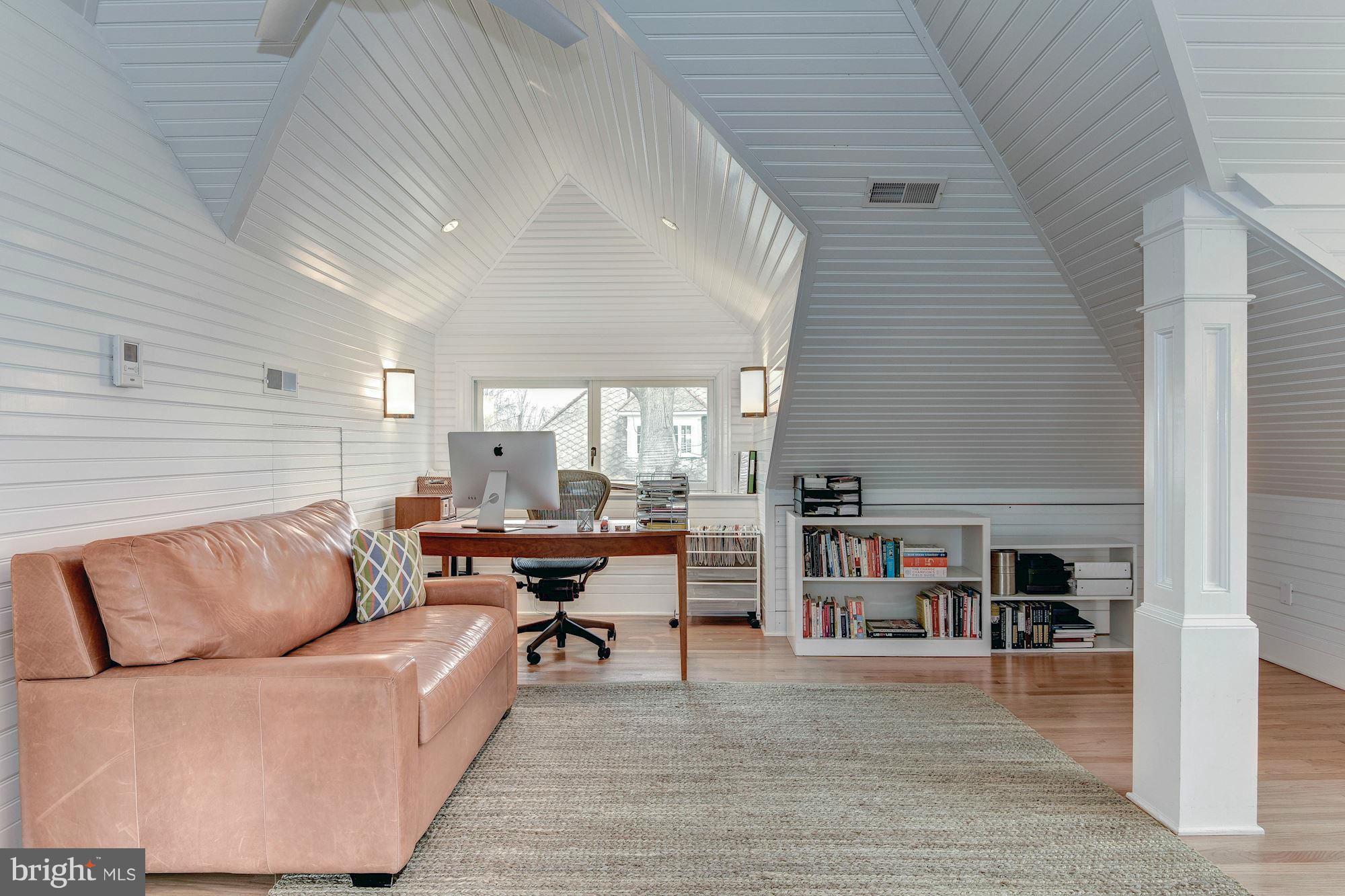 CHEVY CHASE - Residential