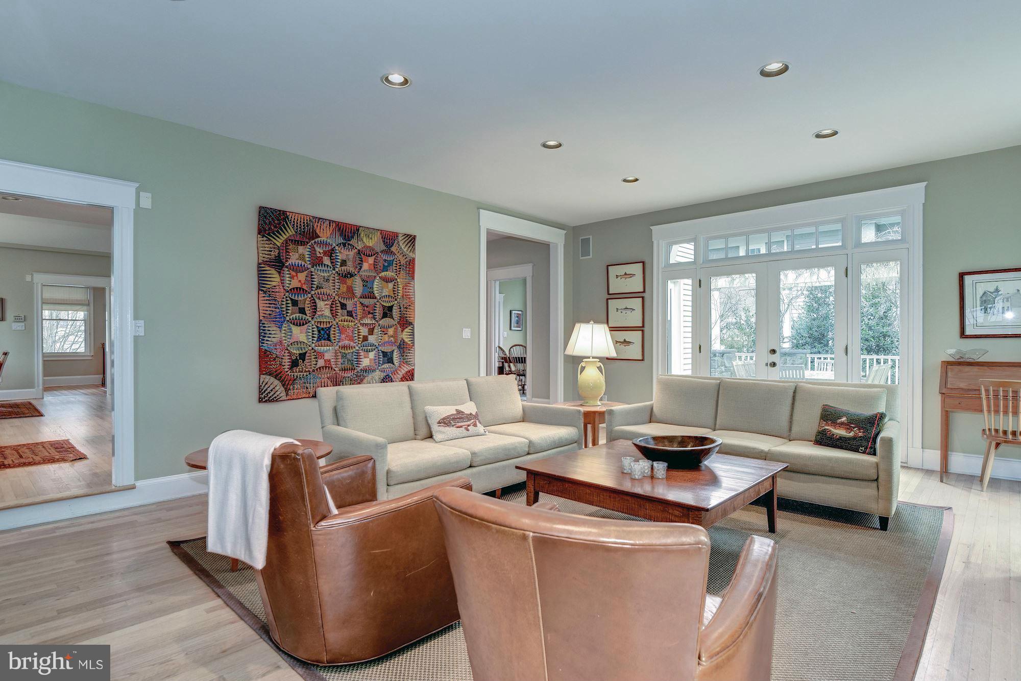 CHEVY CHASE - Residential