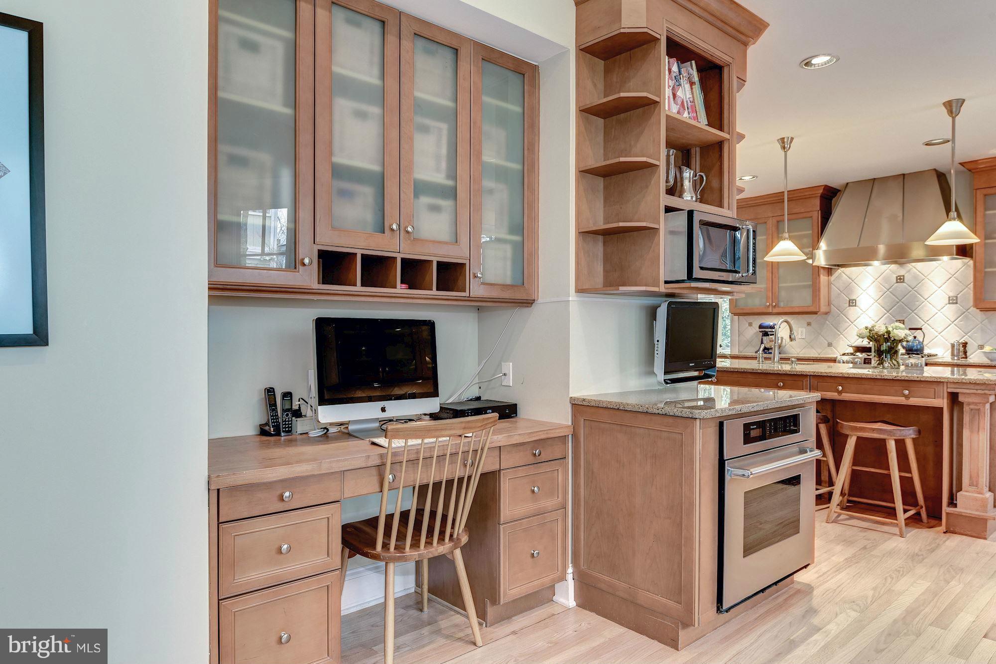 CHEVY CHASE - Residential