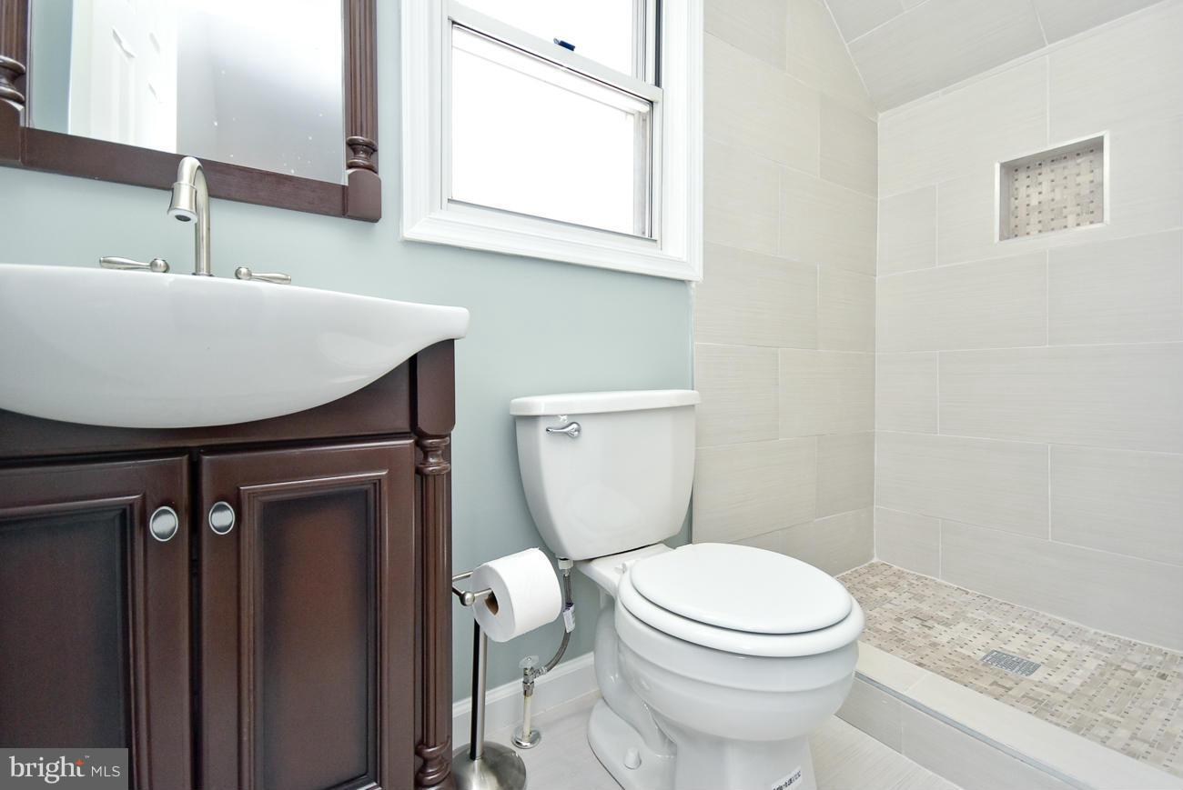 OLE LONGFIELD - Residential