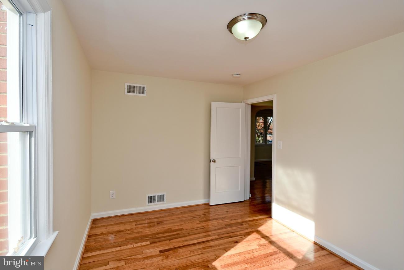 OLE LONGFIELD - Residential