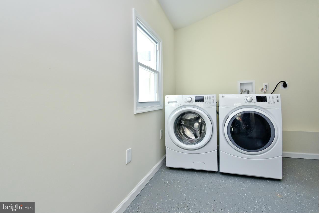 OLE LONGFIELD - Residential