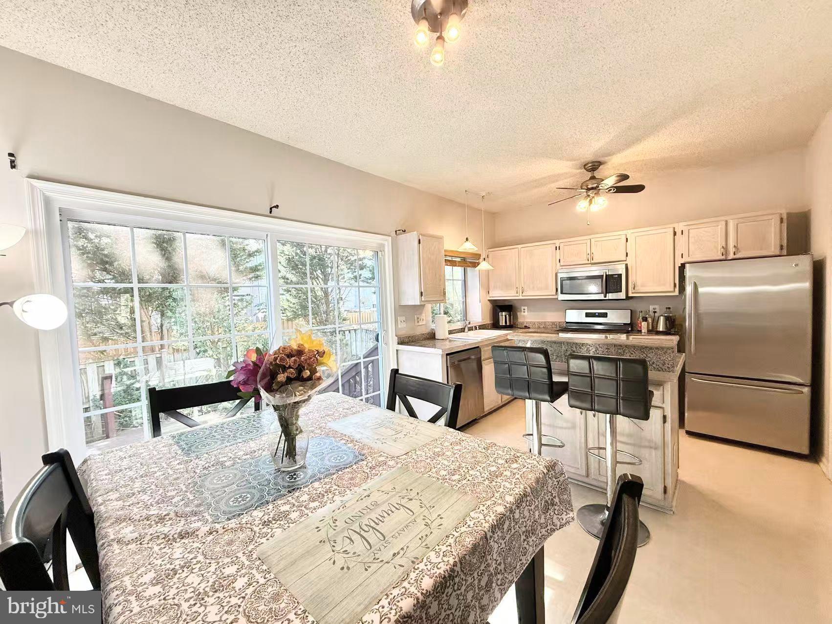 GROVE AT HUNTLEY MEADOWS - Residential Lease