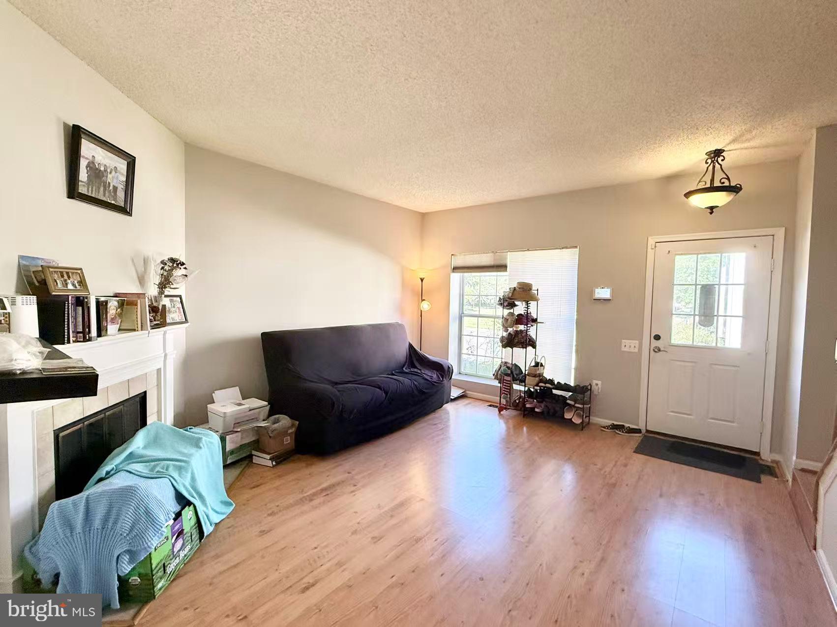 GROVE AT HUNTLEY MEADOWS - Residential Lease