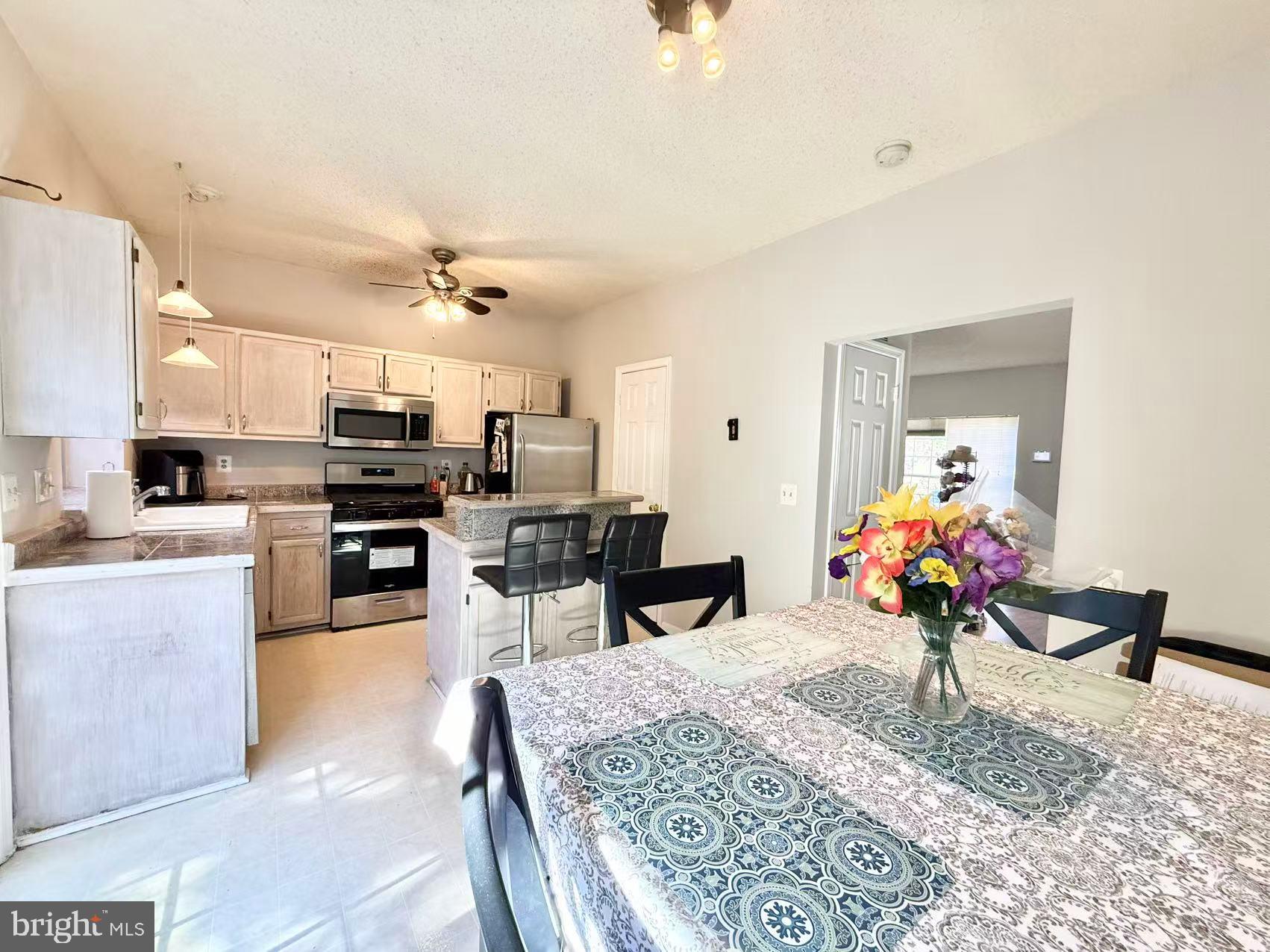 GROVE AT HUNTLEY MEADOWS - Residential Lease