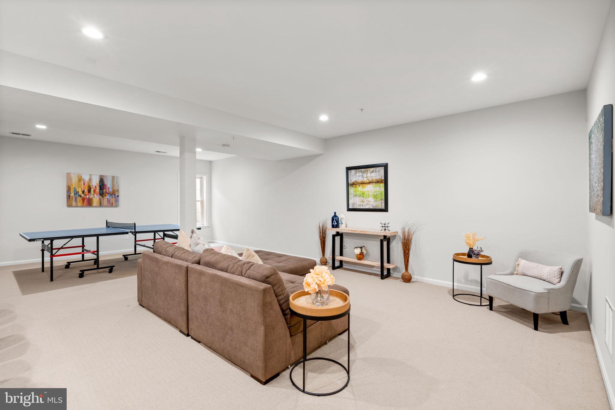 MAPLE LAWN FARMS - Residential