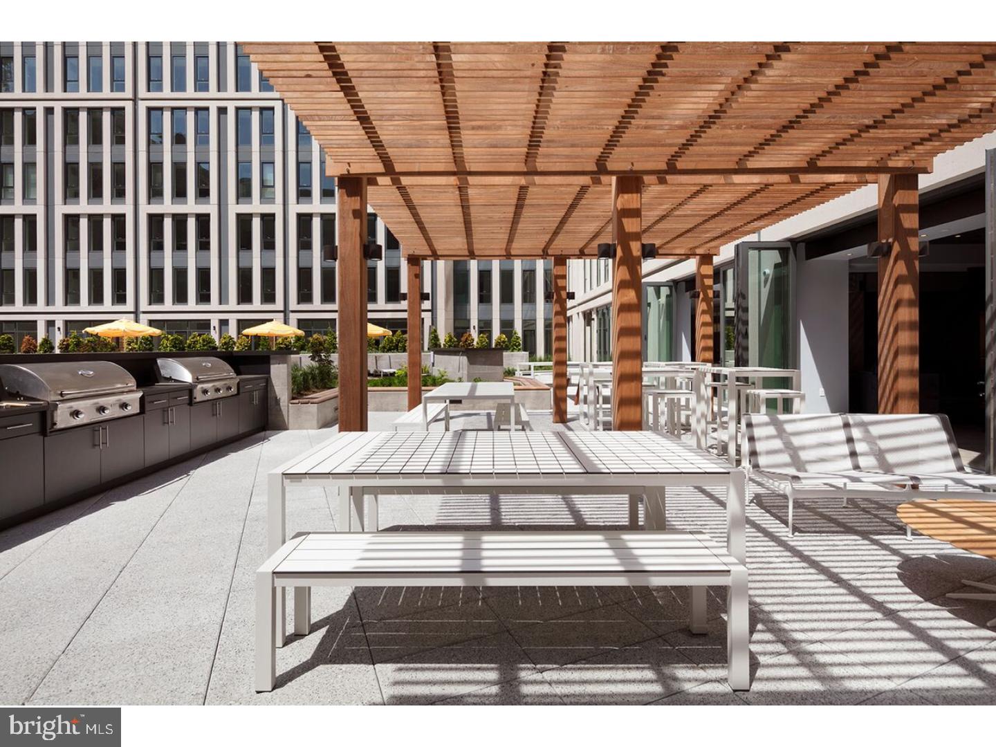 CENTER CITY - Residential Lease