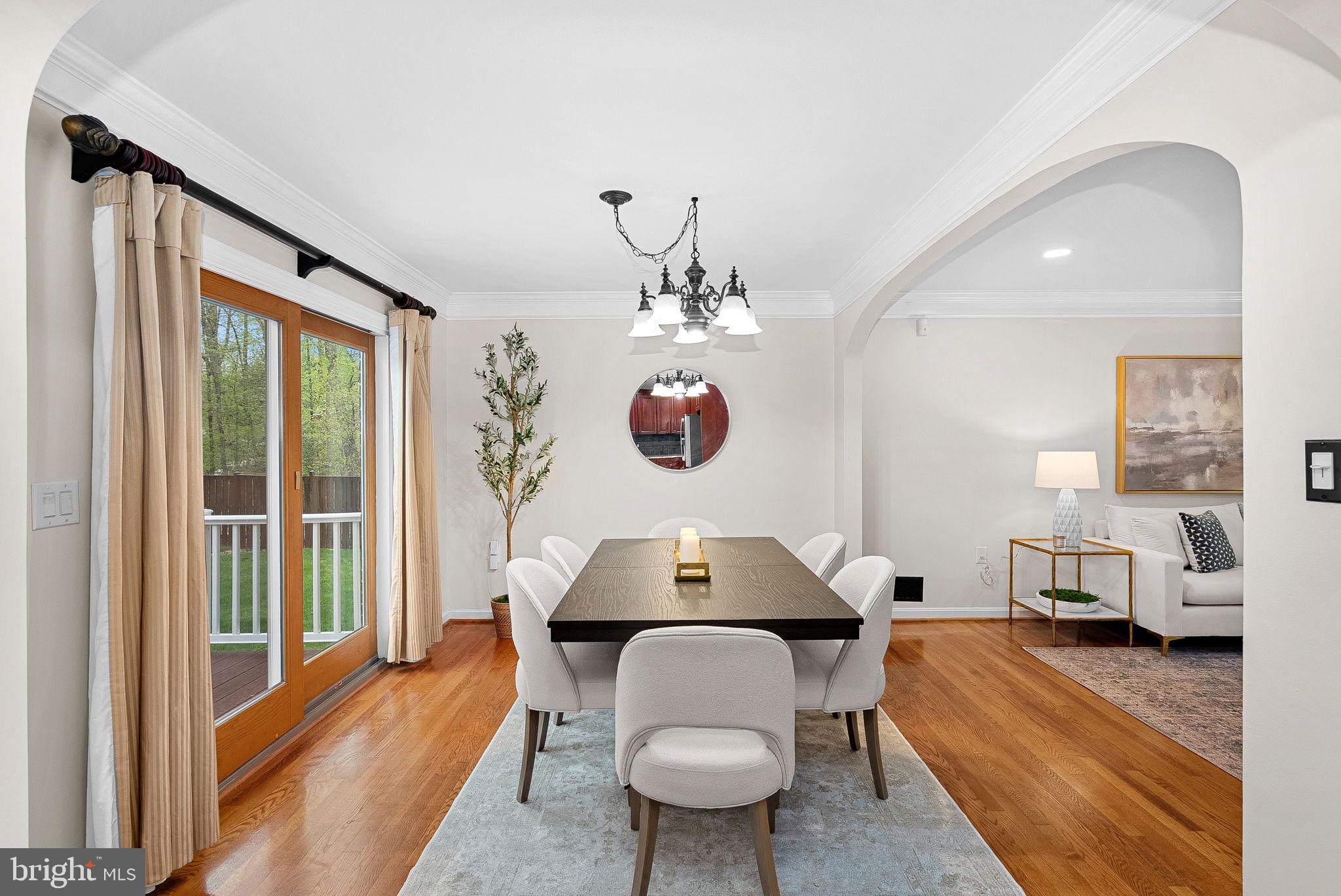 RESTON - Residential